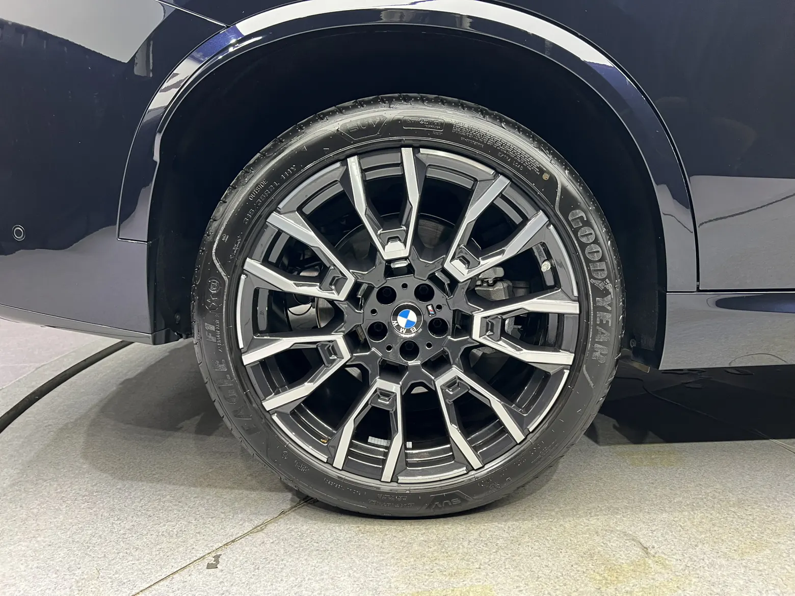 BMW X5, 2025 9