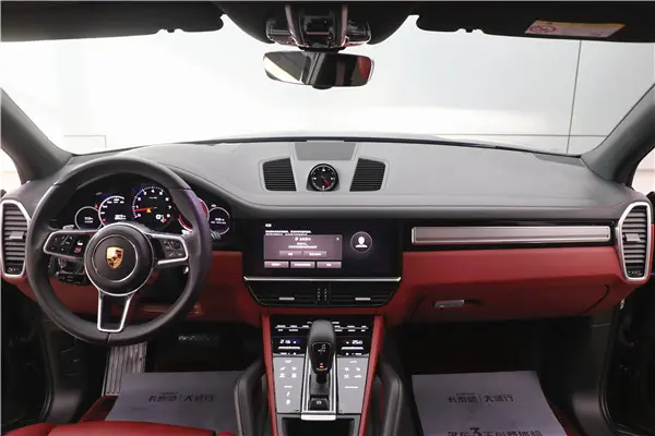 Porsche Cayenne, 2023 4