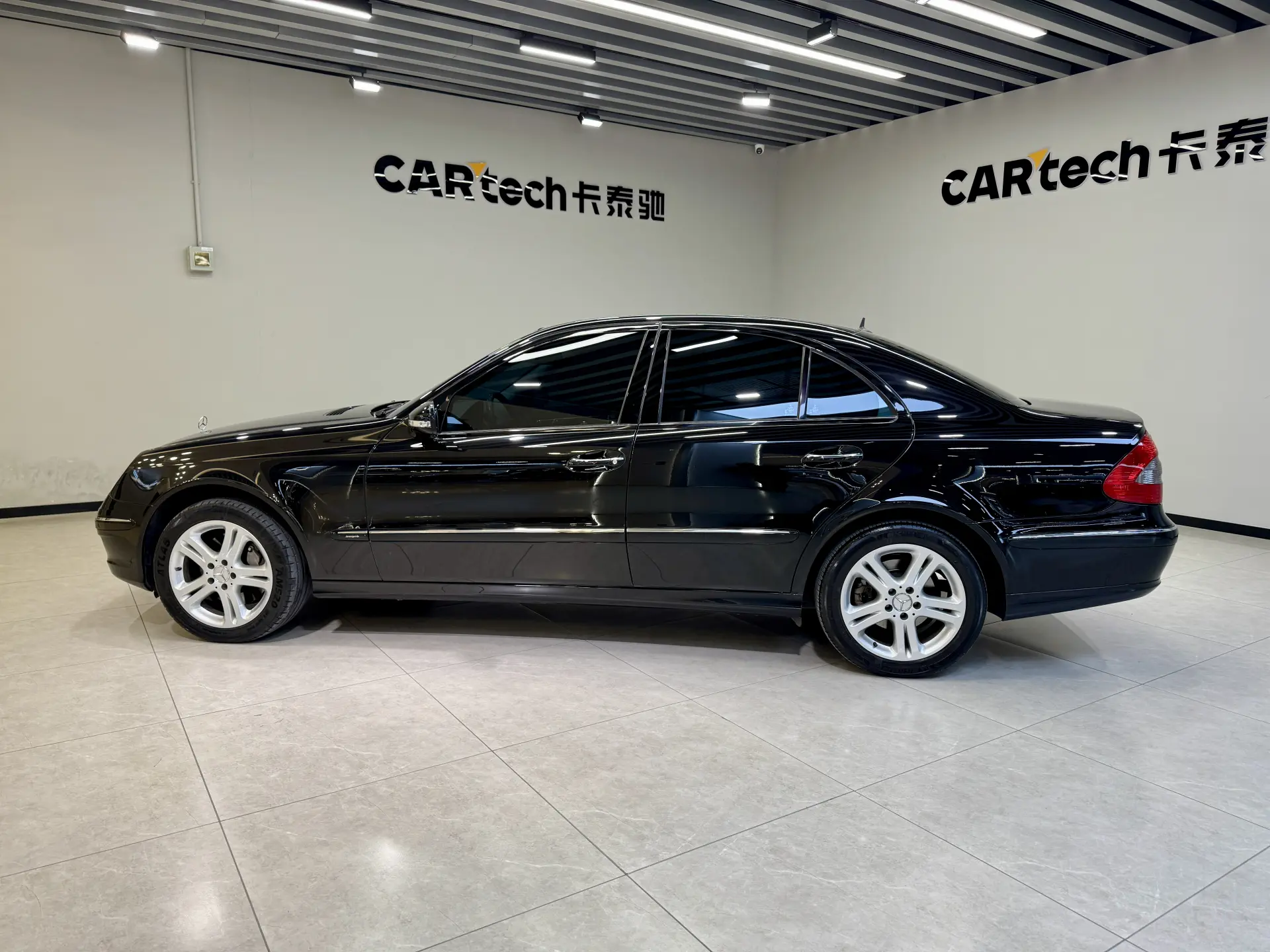 Mercedes-Benz E 350, 2008 7