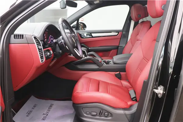 Porsche Cayenne, 2023 все фото