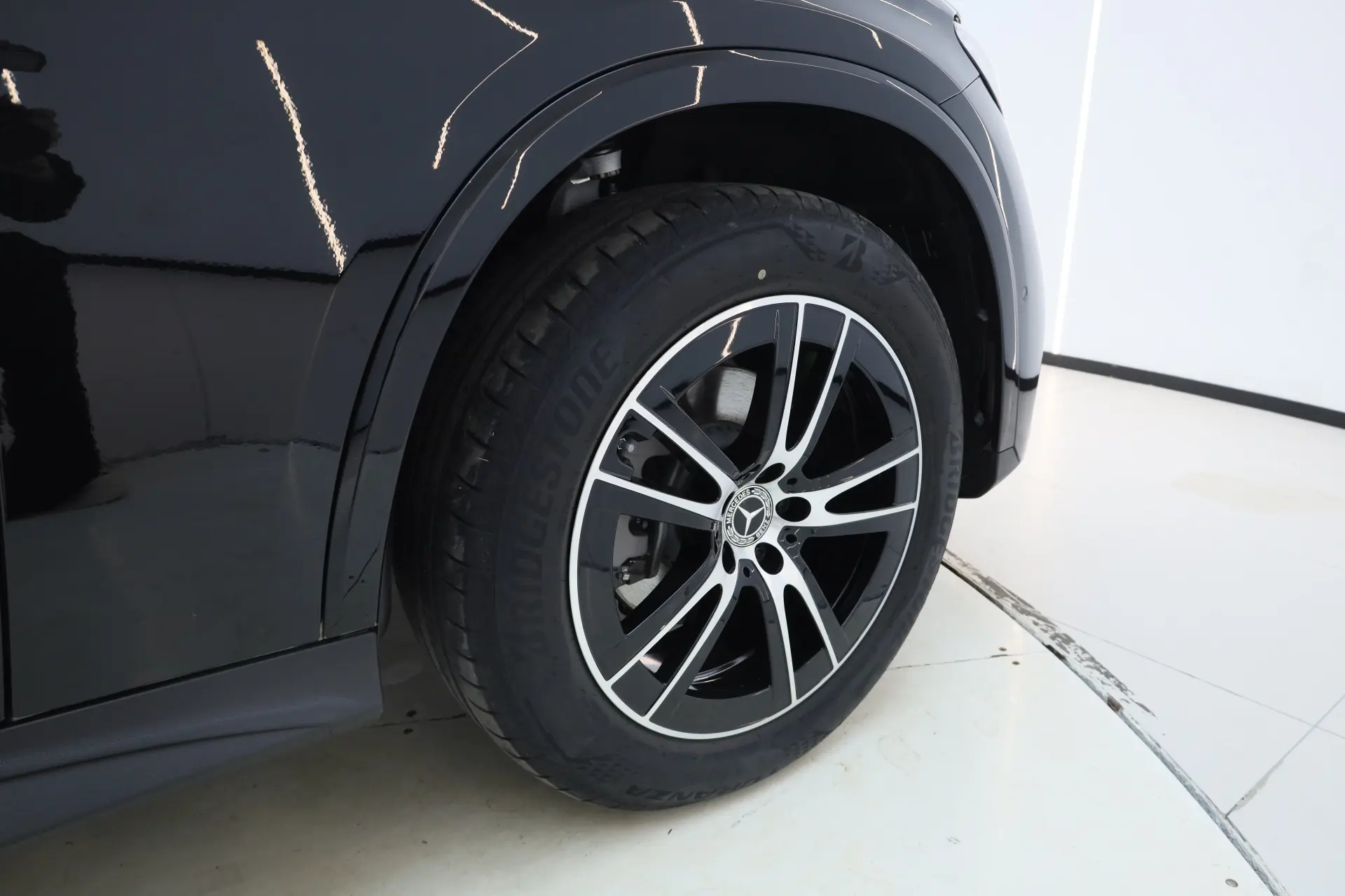 Mercedes-Benz GLC 260 L, 2025 11