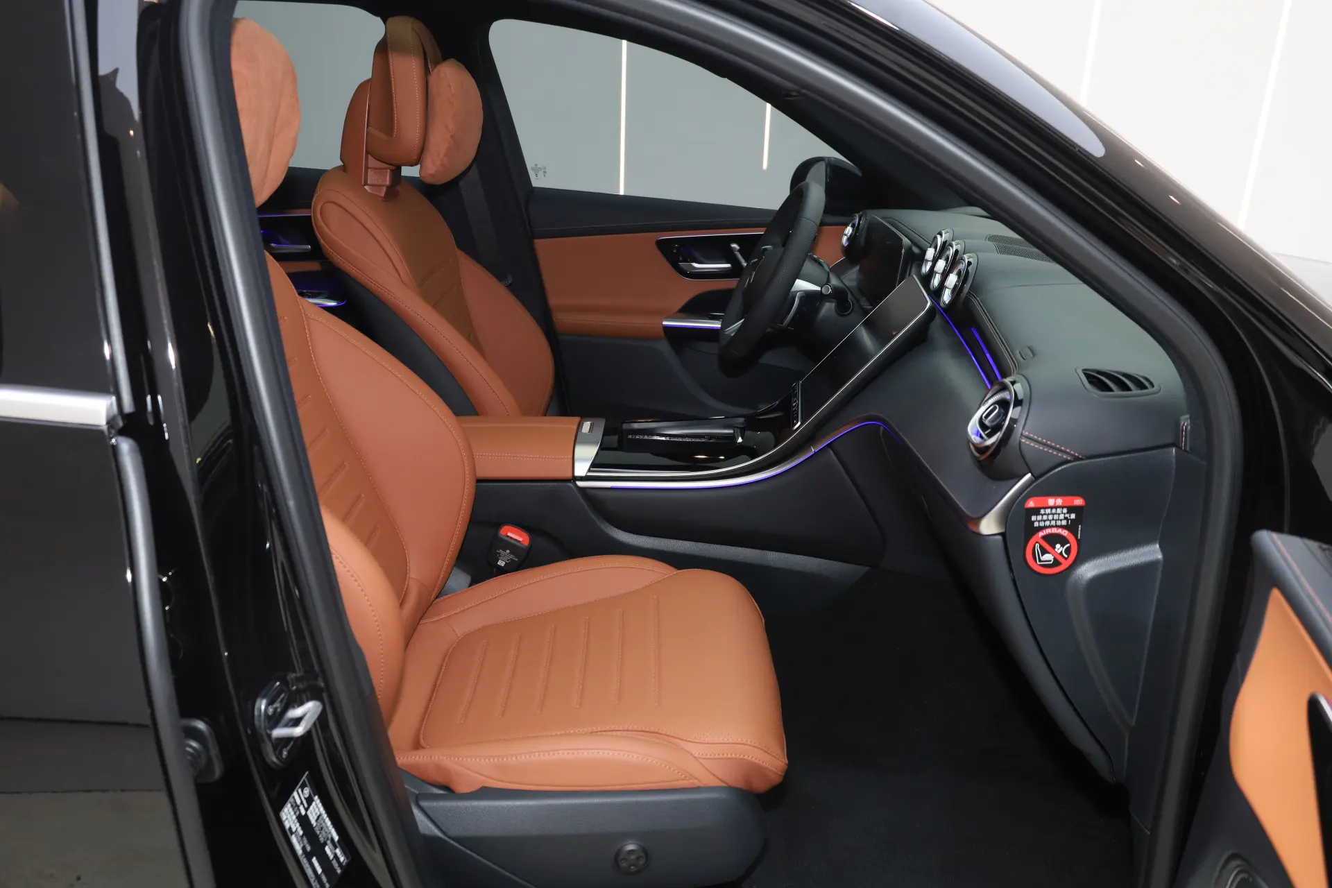 Mercedes-Benz GLC 260 L, 2025 19