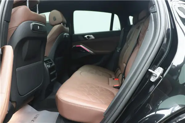 BMW X6, 2025 6