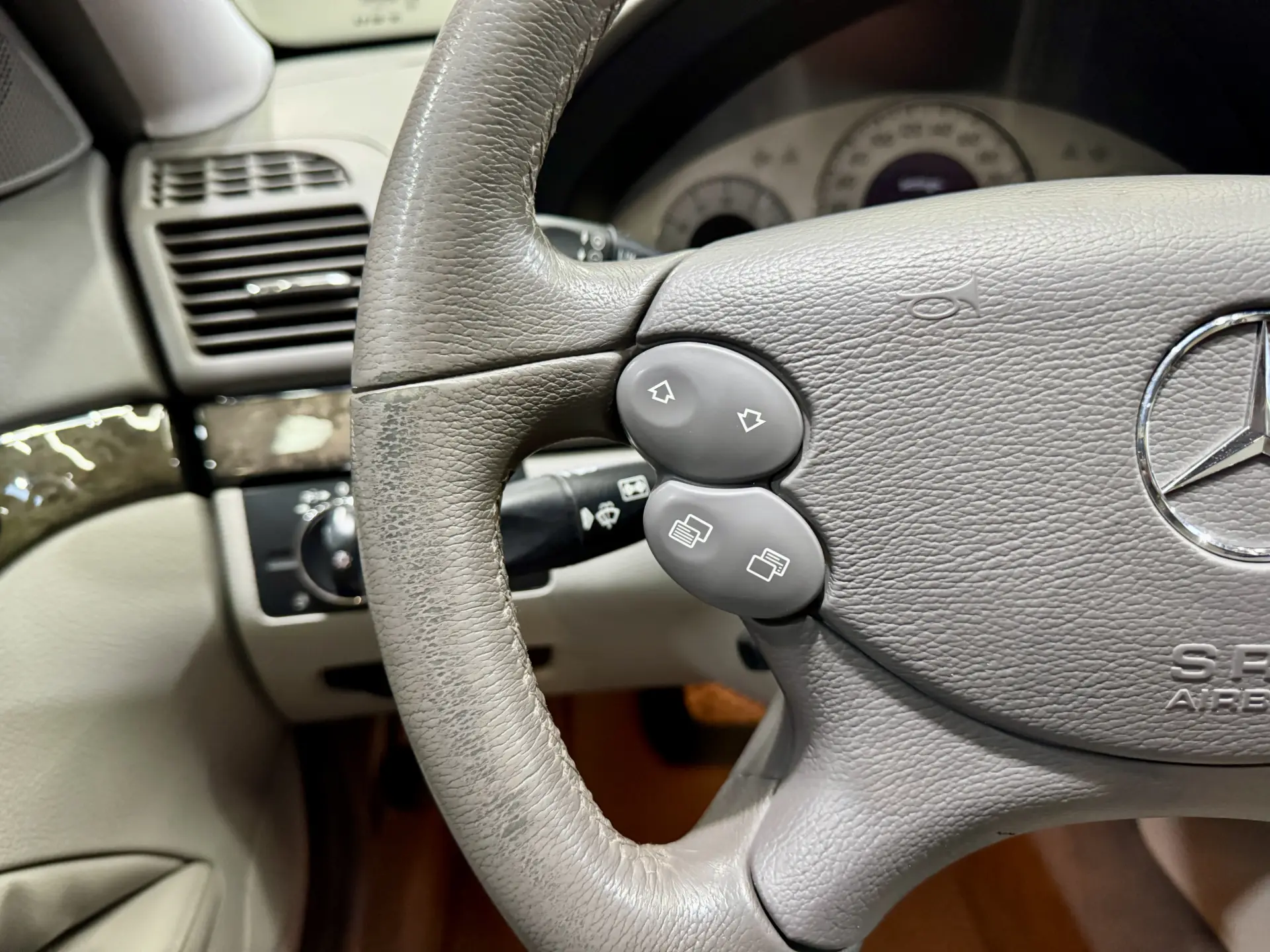 Mercedes-Benz E 350, 2008 19