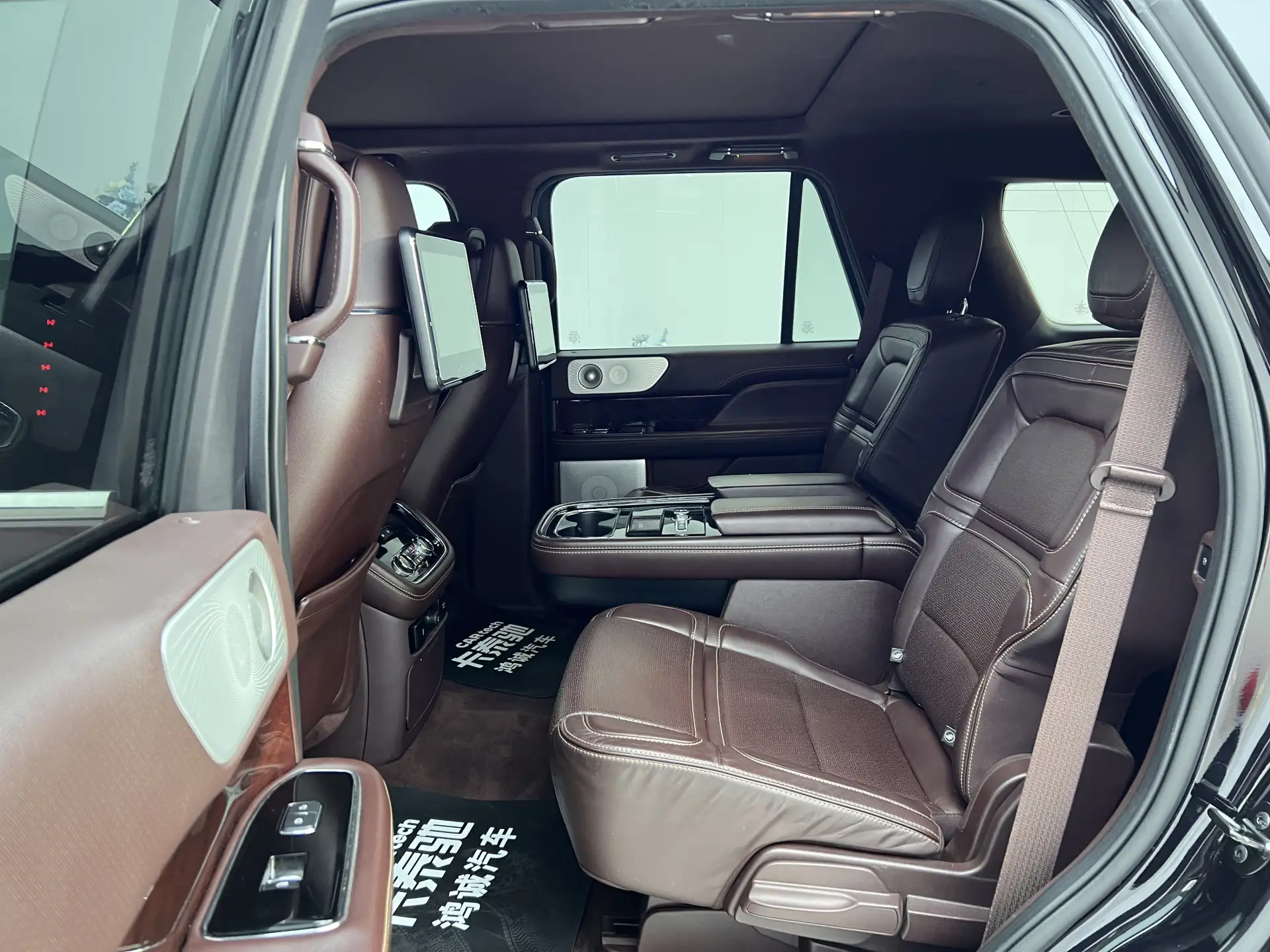 Lincoln Navigator, 2021 20