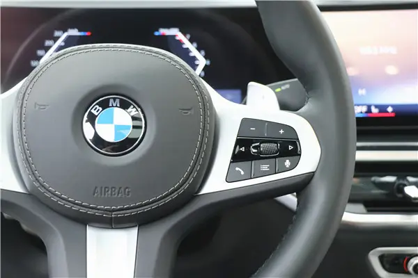 BMW X6, 2025 15