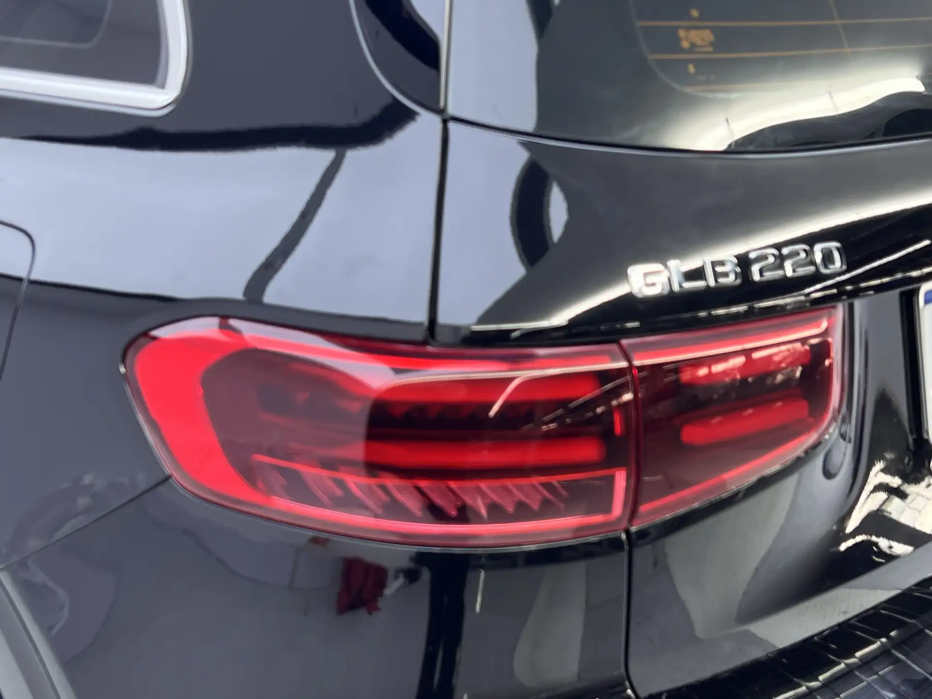 Mercedes-Benz GLB, 2024 10