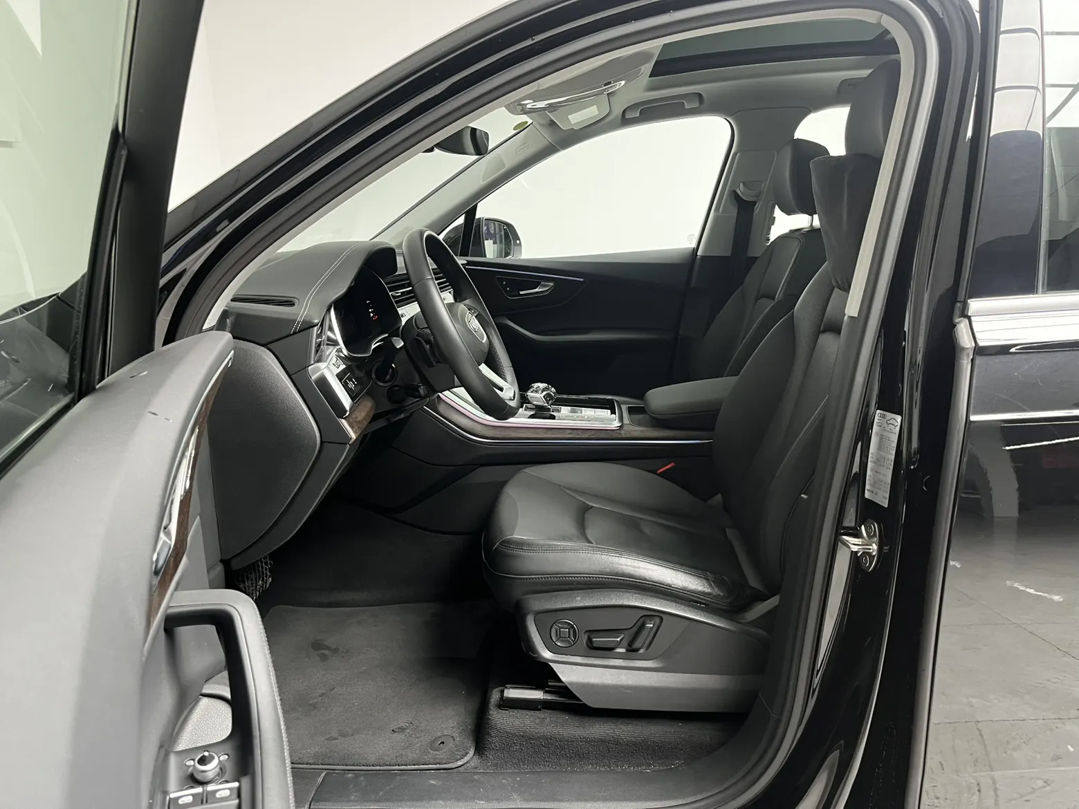 Audi Q7 55 TFSI, 2023 13