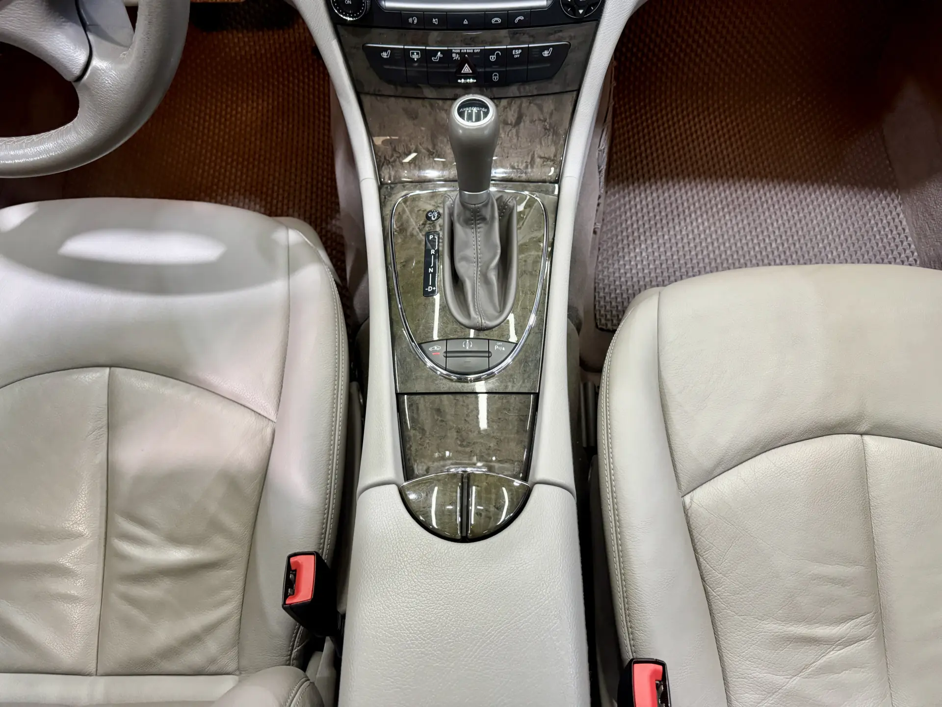 Mercedes-Benz E 350, 2008 22