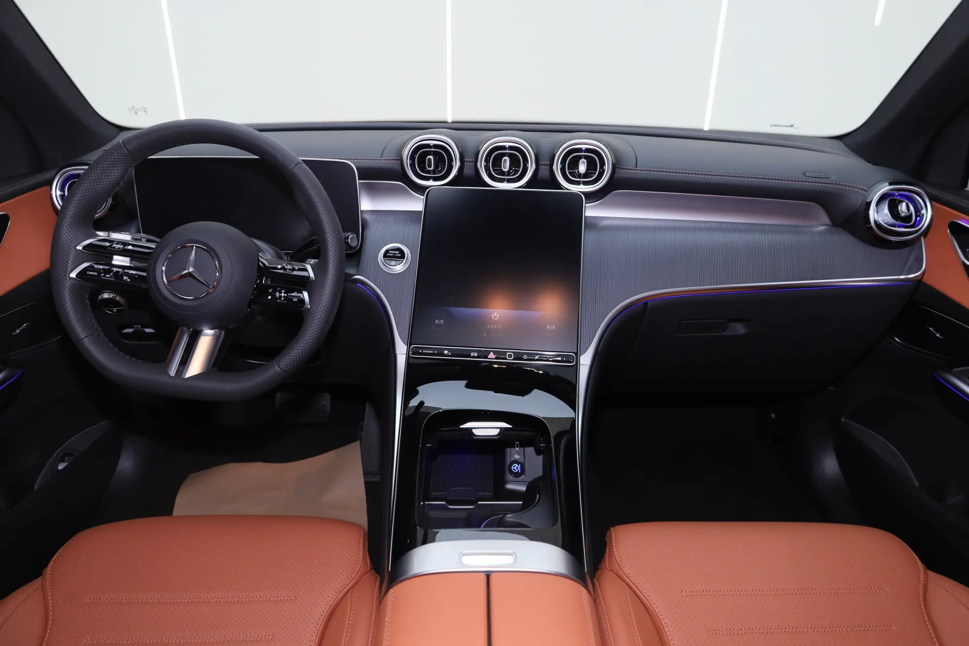 Mercedes-Benz GLC 260 L, 2025 14