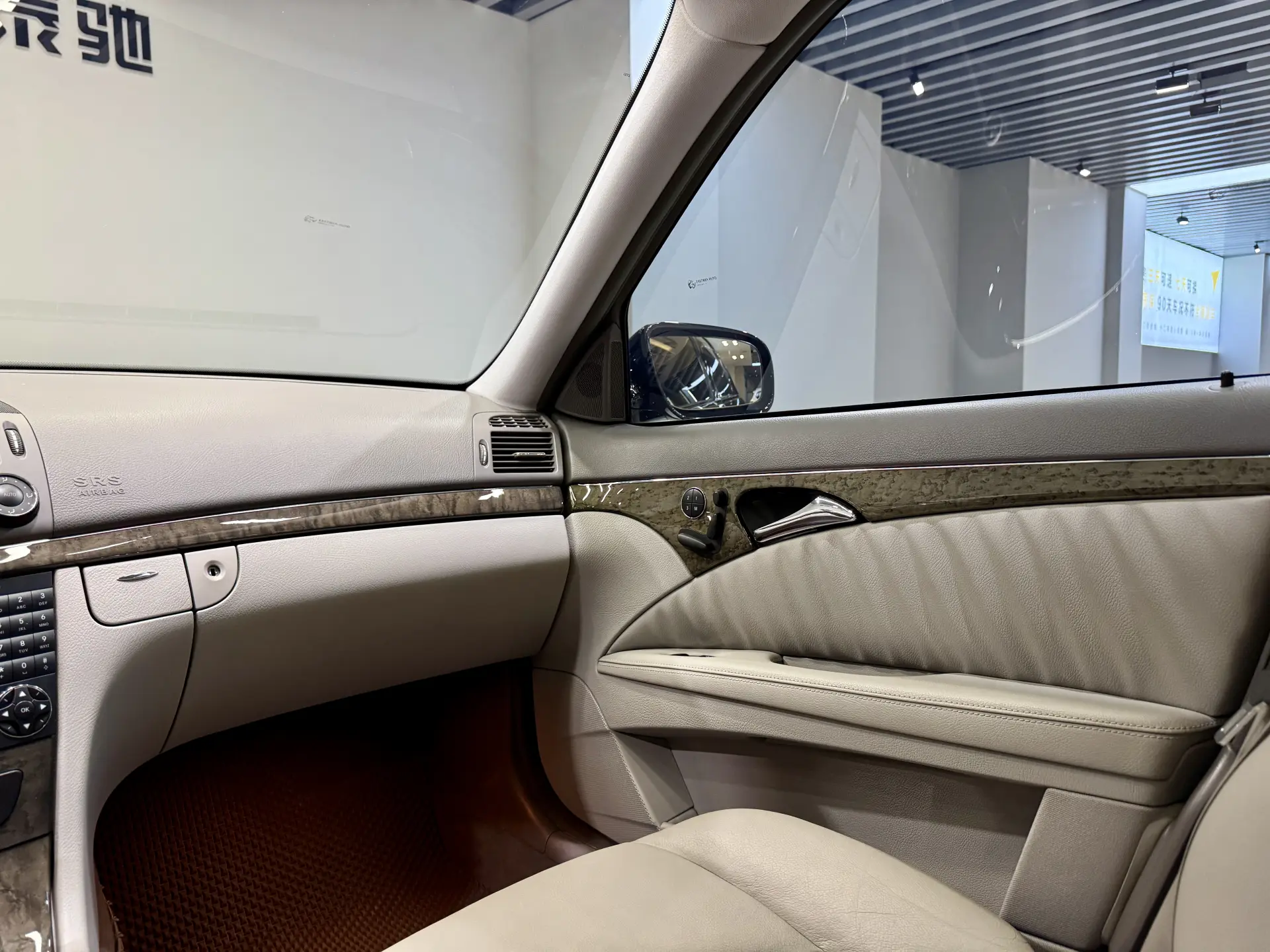 Mercedes-Benz E 350, 2008 23