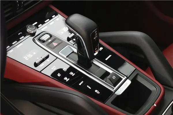 Porsche Cayenne, 2023 12