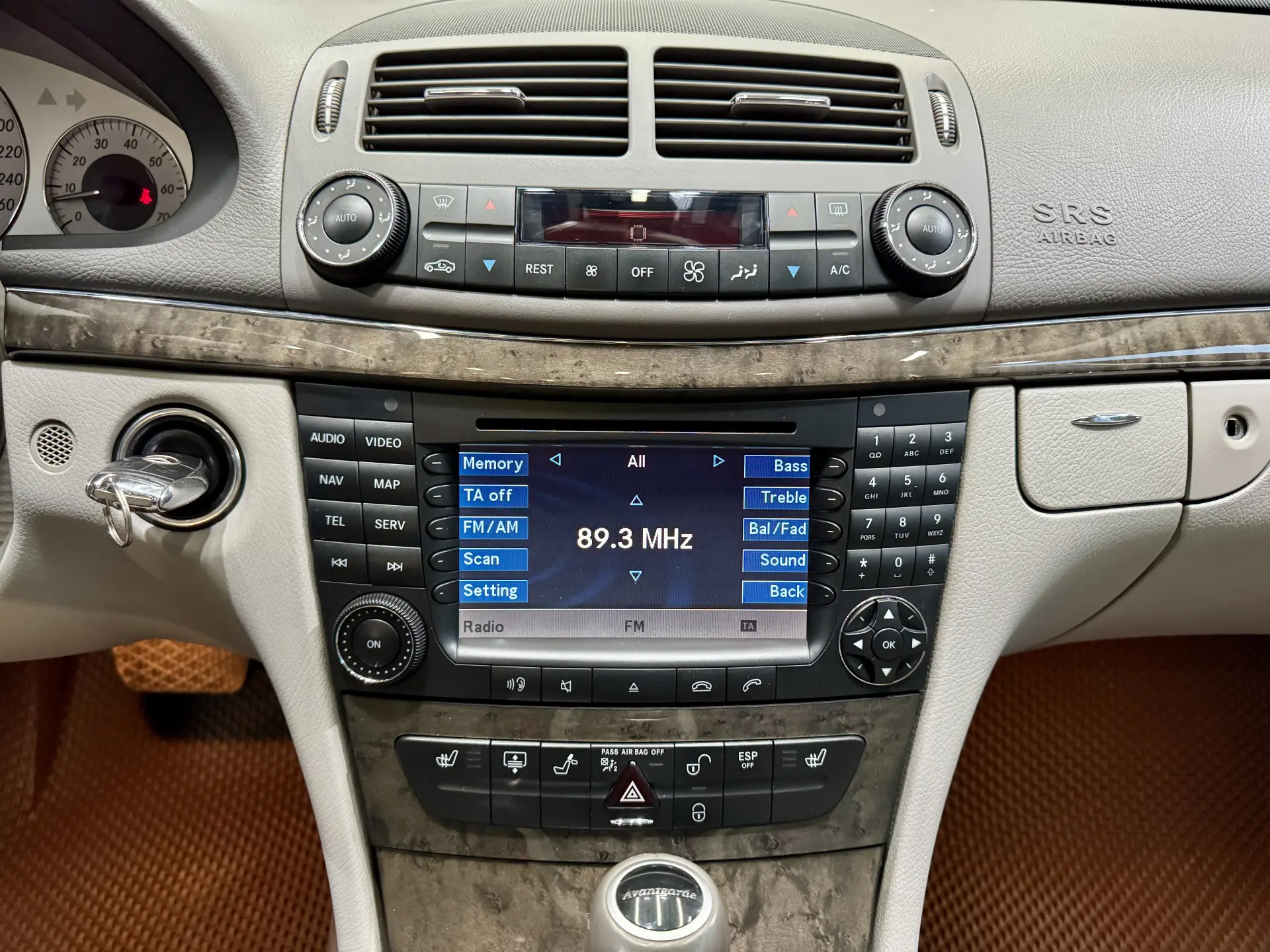 Mercedes-Benz E 350, 2008 21