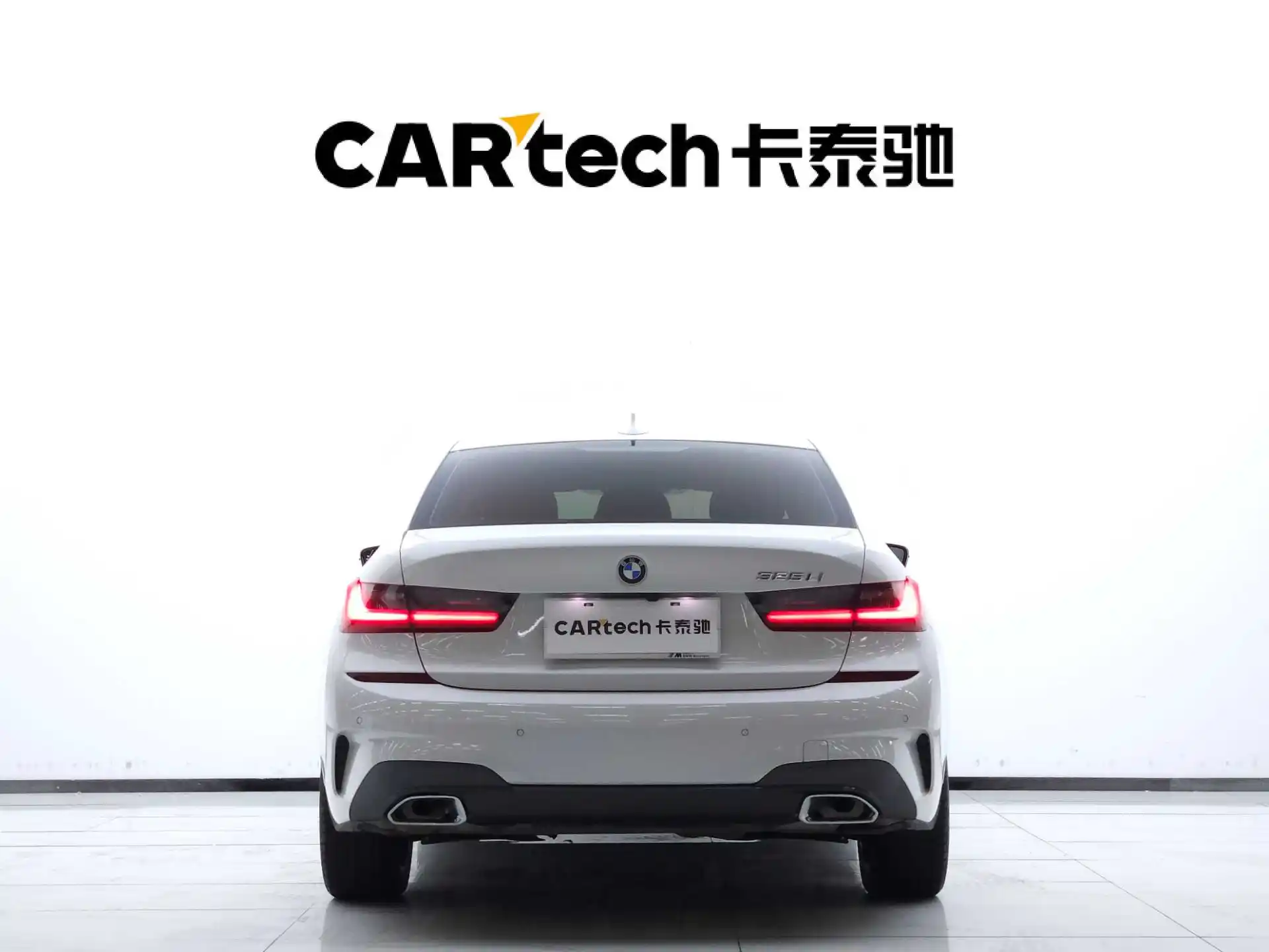 BMW 325i, 2021 7