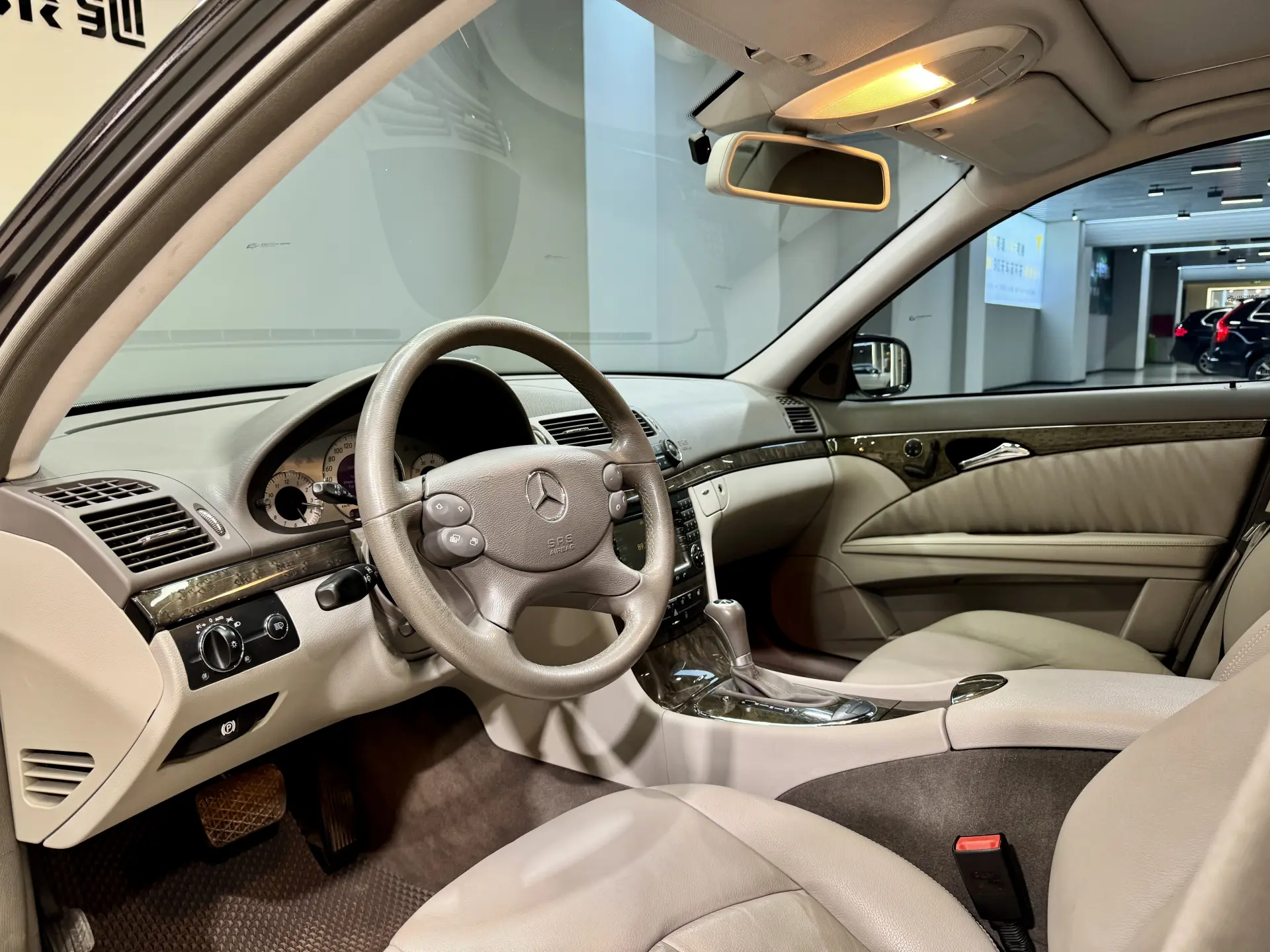 Mercedes-Benz E 350, 2008 13