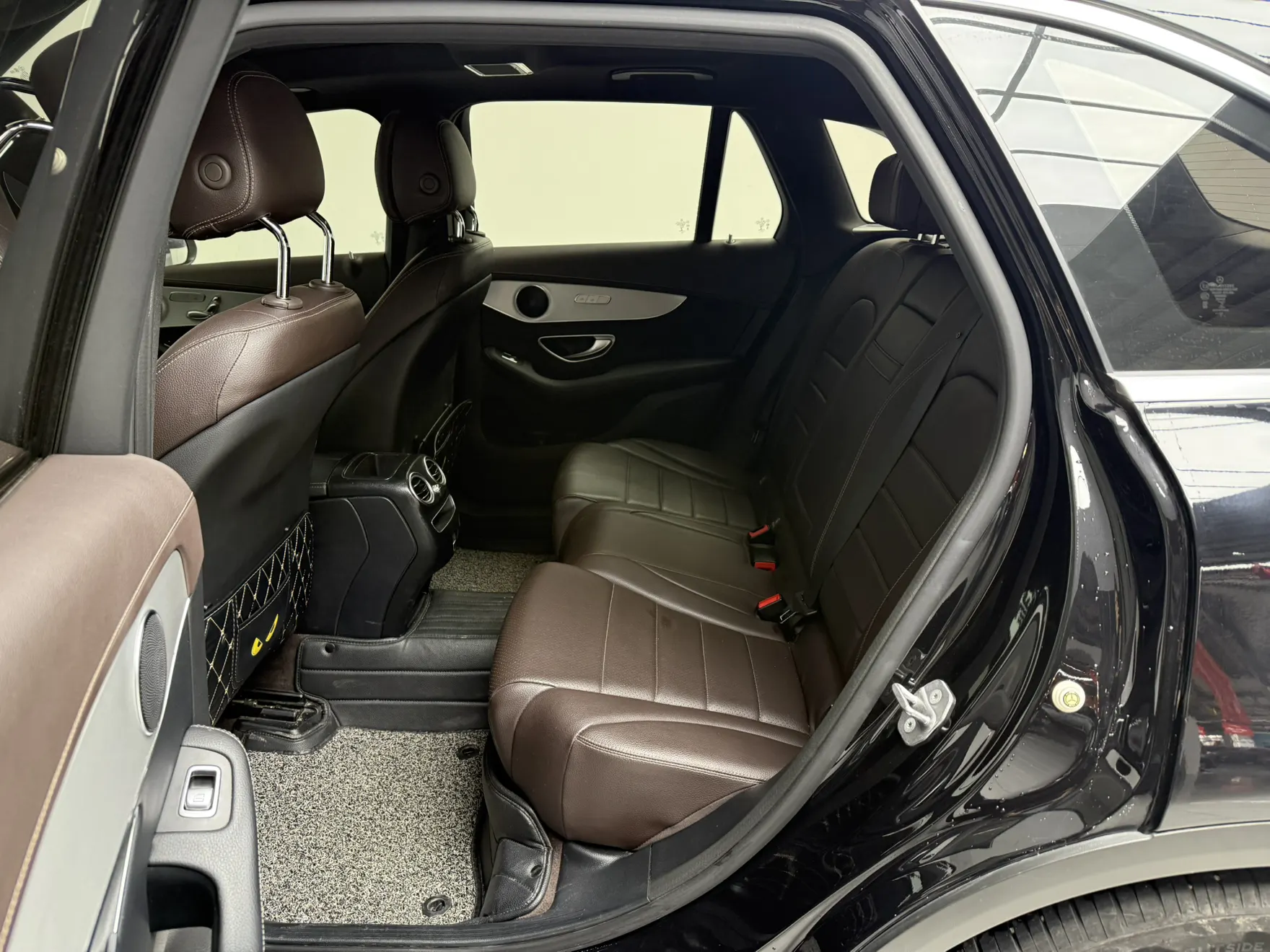 Mercedes-Benz GLC 260 L, 2022 13