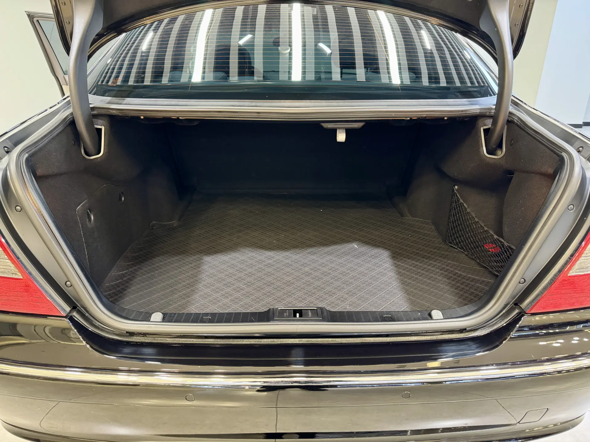Mercedes-Benz E 350, 2008 30