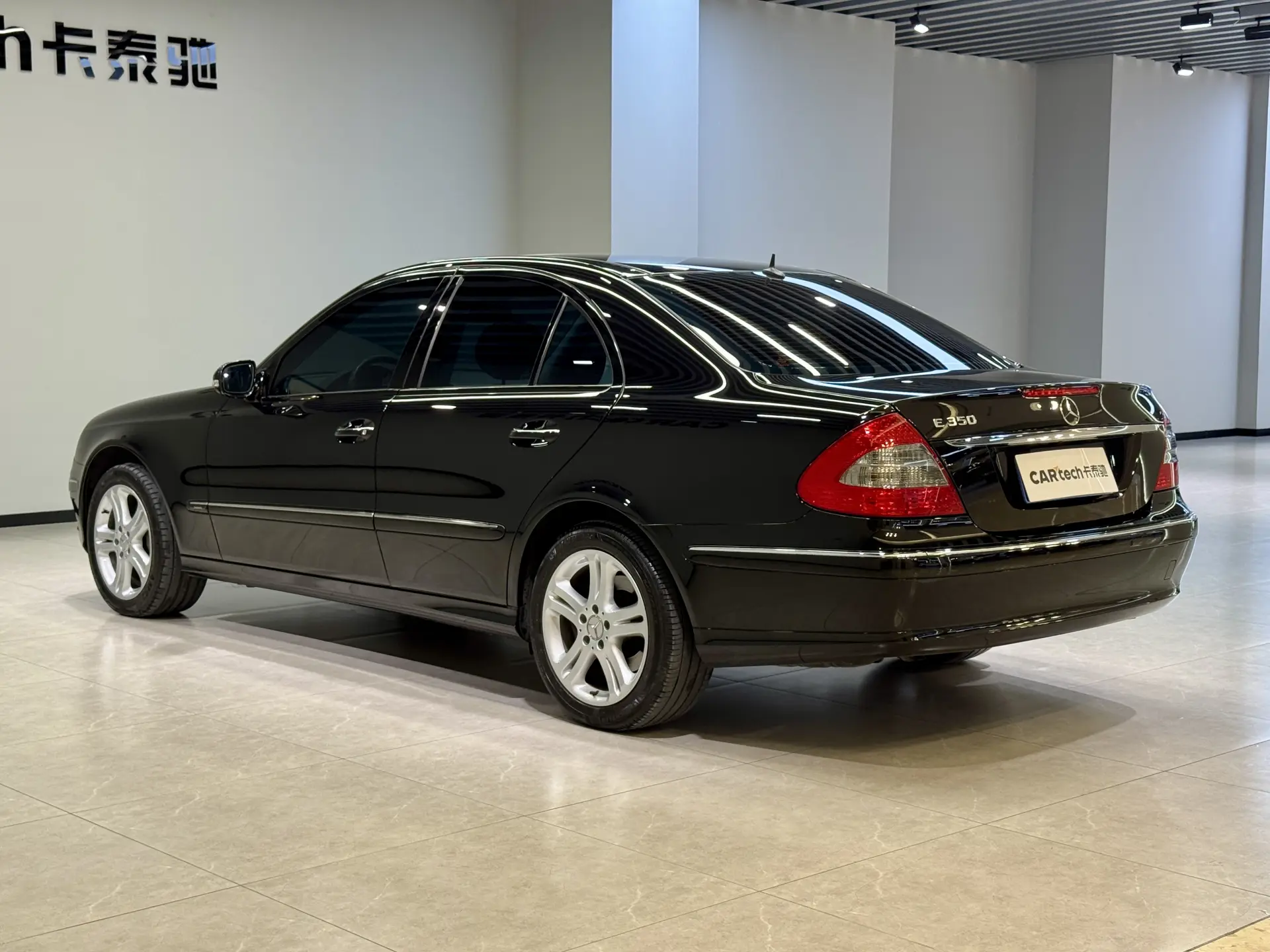 Mercedes-Benz E 350, 2008 4