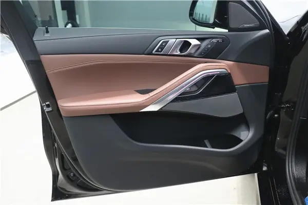 BMW X6, 2025 10