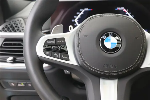 BMW X6, 2025 14