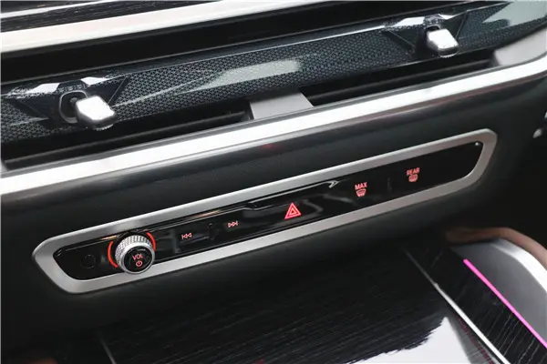 BMW X6, 2025 16
