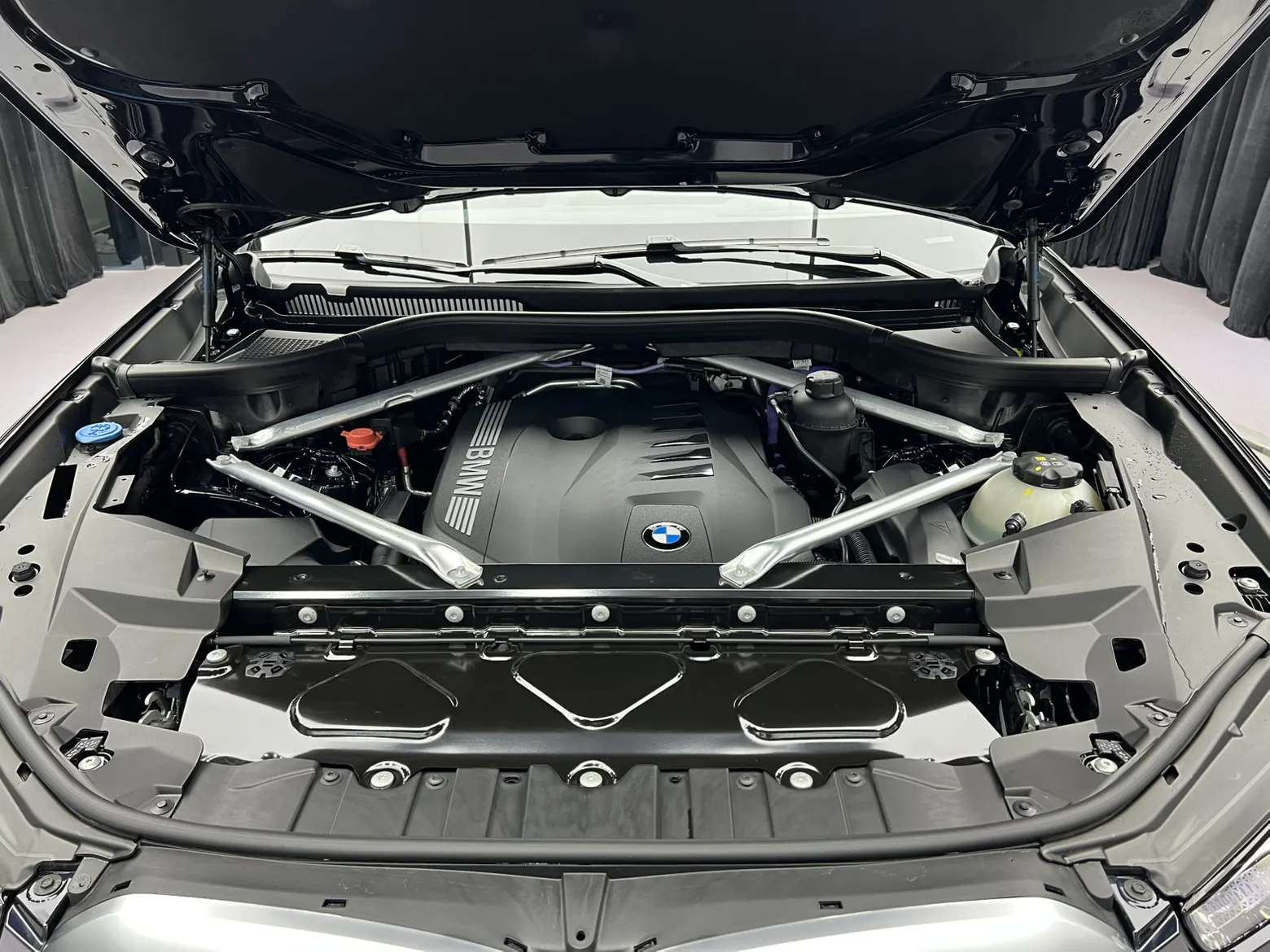 BMW X5, 2025 10