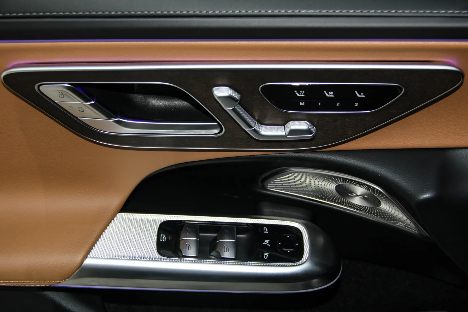 Mercedes-Benz E 300 L, 2025 25