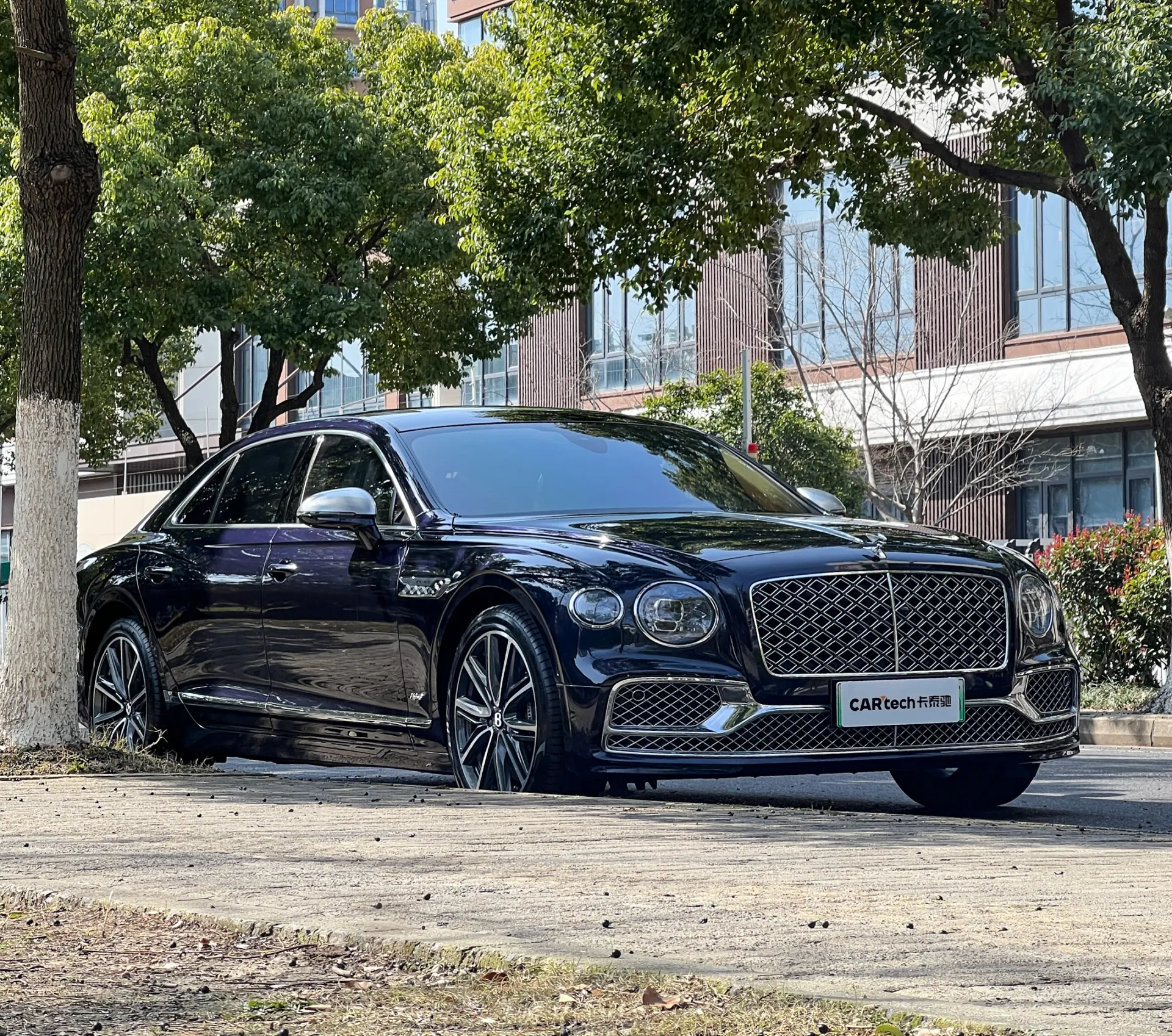 Bentley Flying Spur, 2022 2