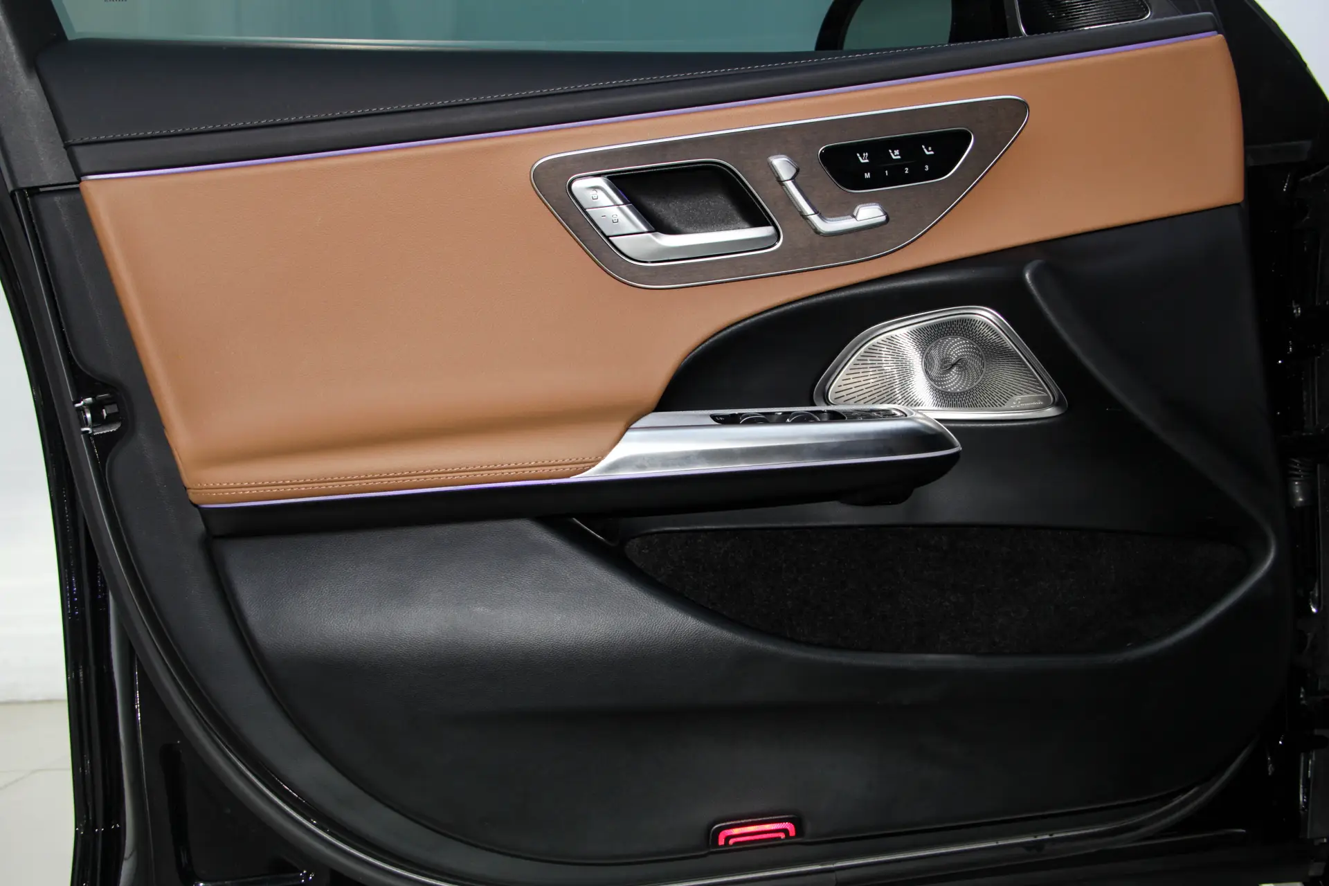 Mercedes-Benz E 300 L, 2025 17
