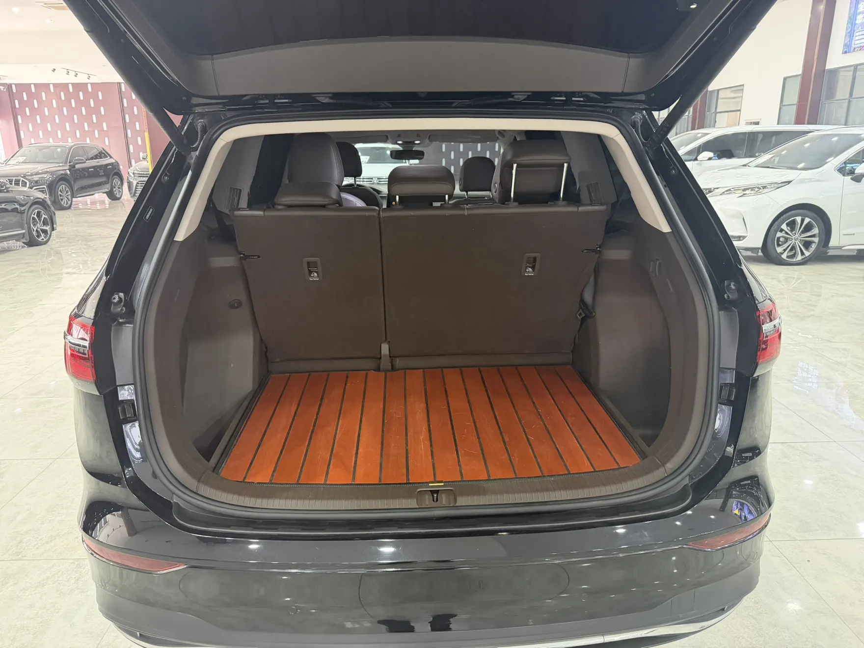 Volkswagen Viloran, 2023 9