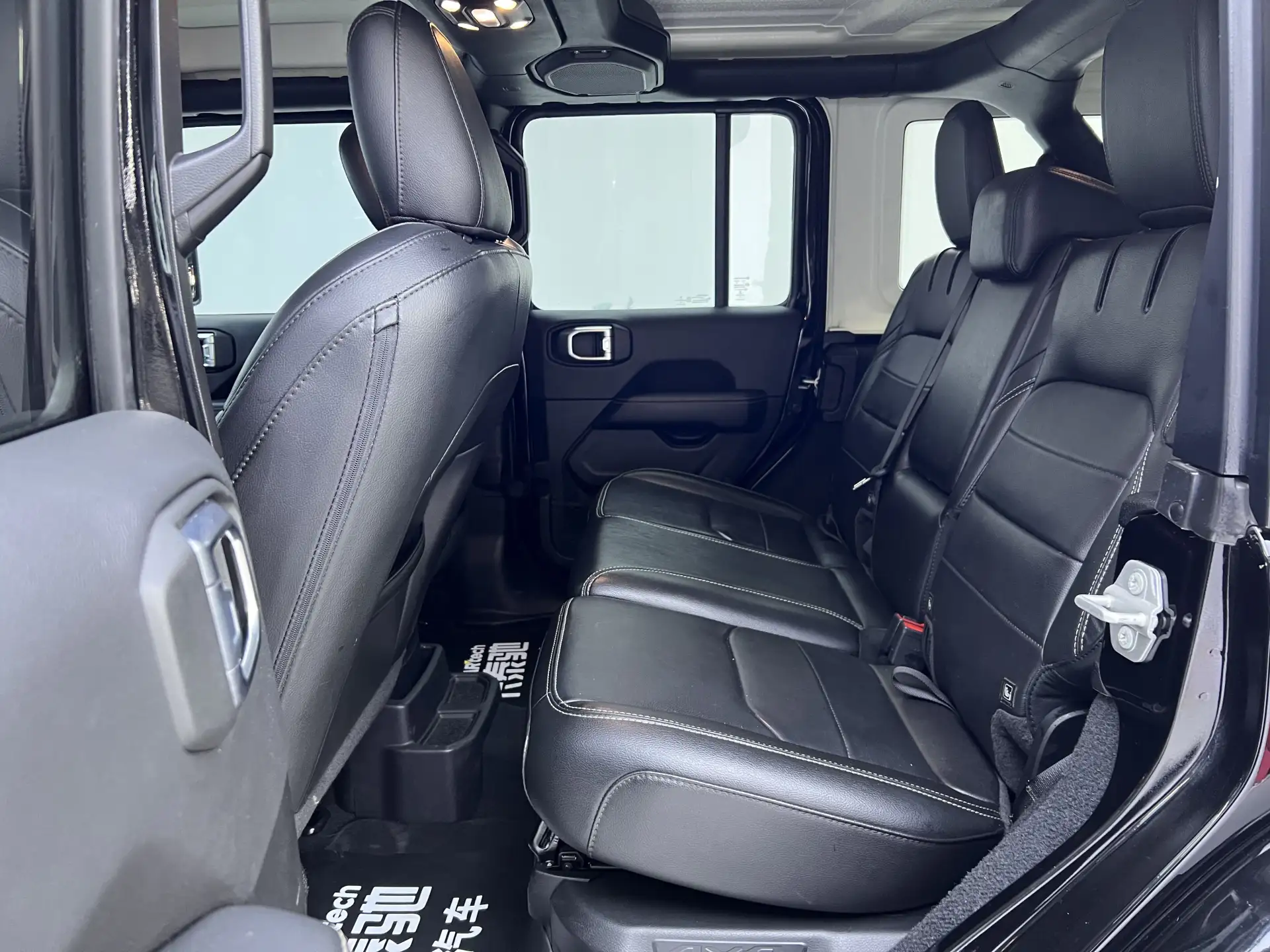 Jeep Wrangler, 2023 20