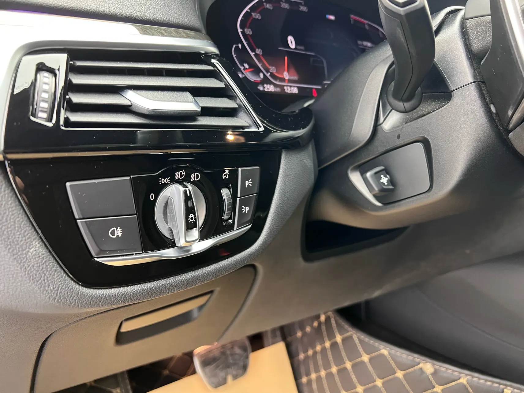 BMW 6GT, 2021 31