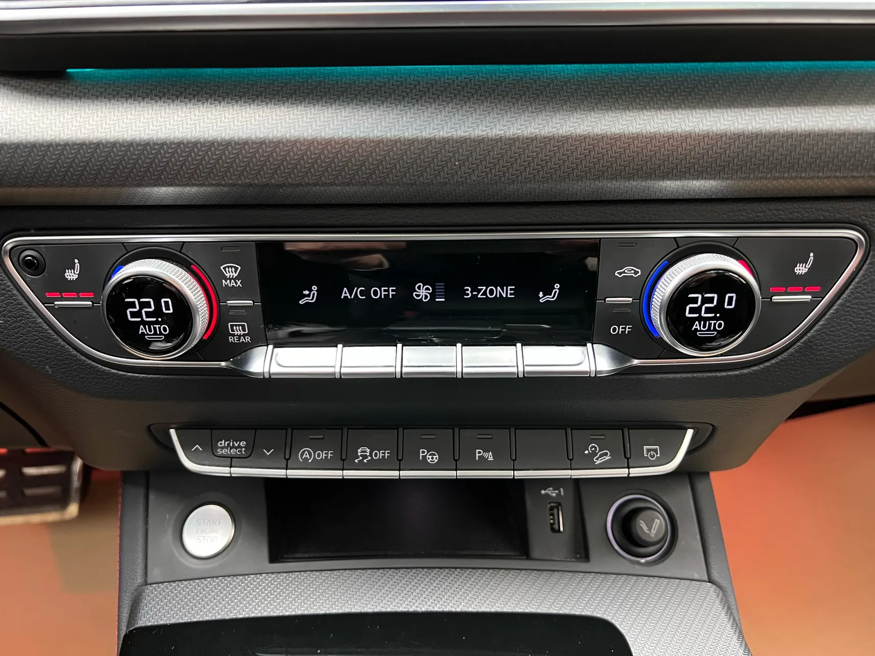 Audi Q5L 40, 2022 35