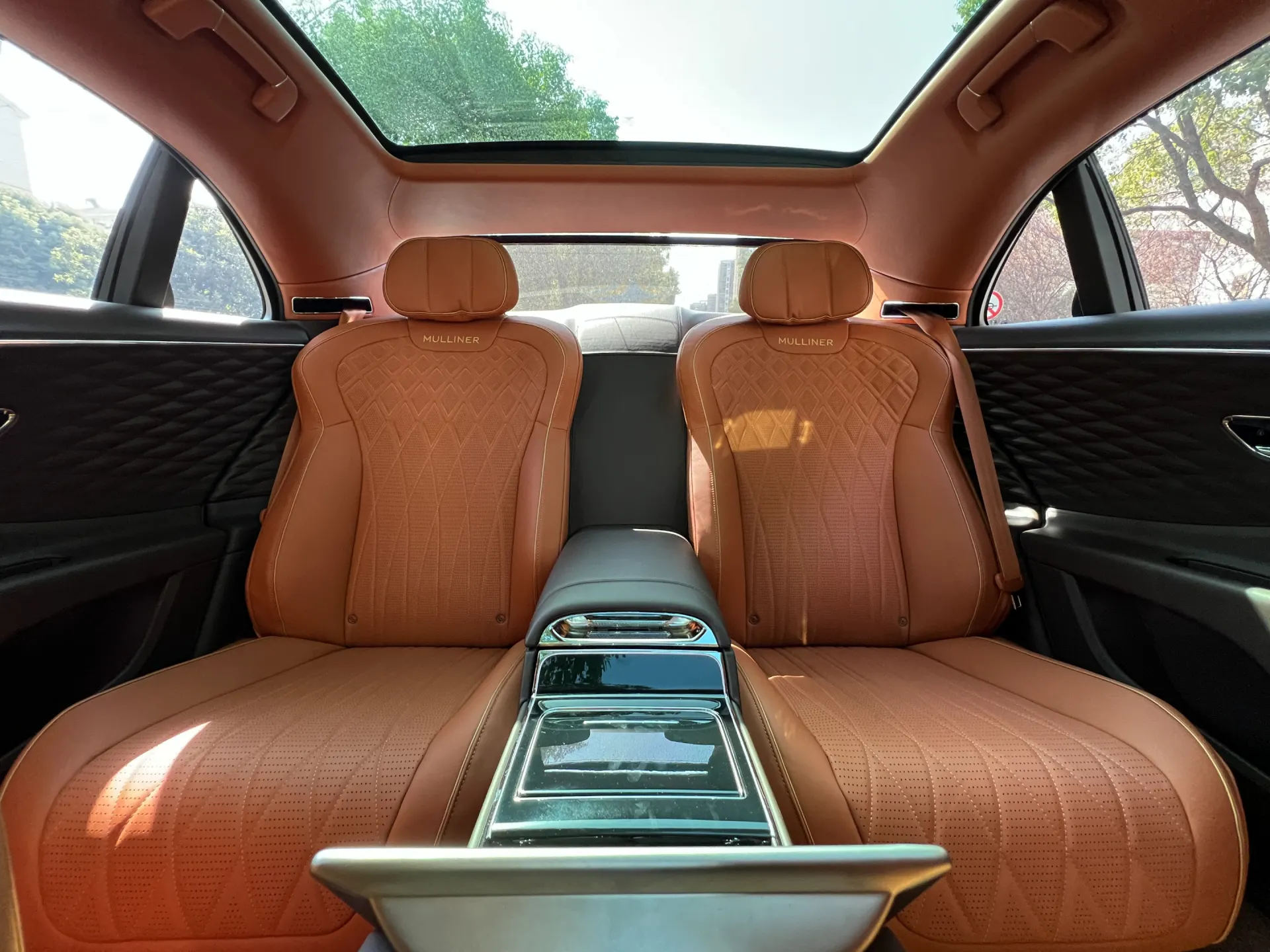 Bentley Flying Spur, 2022 16