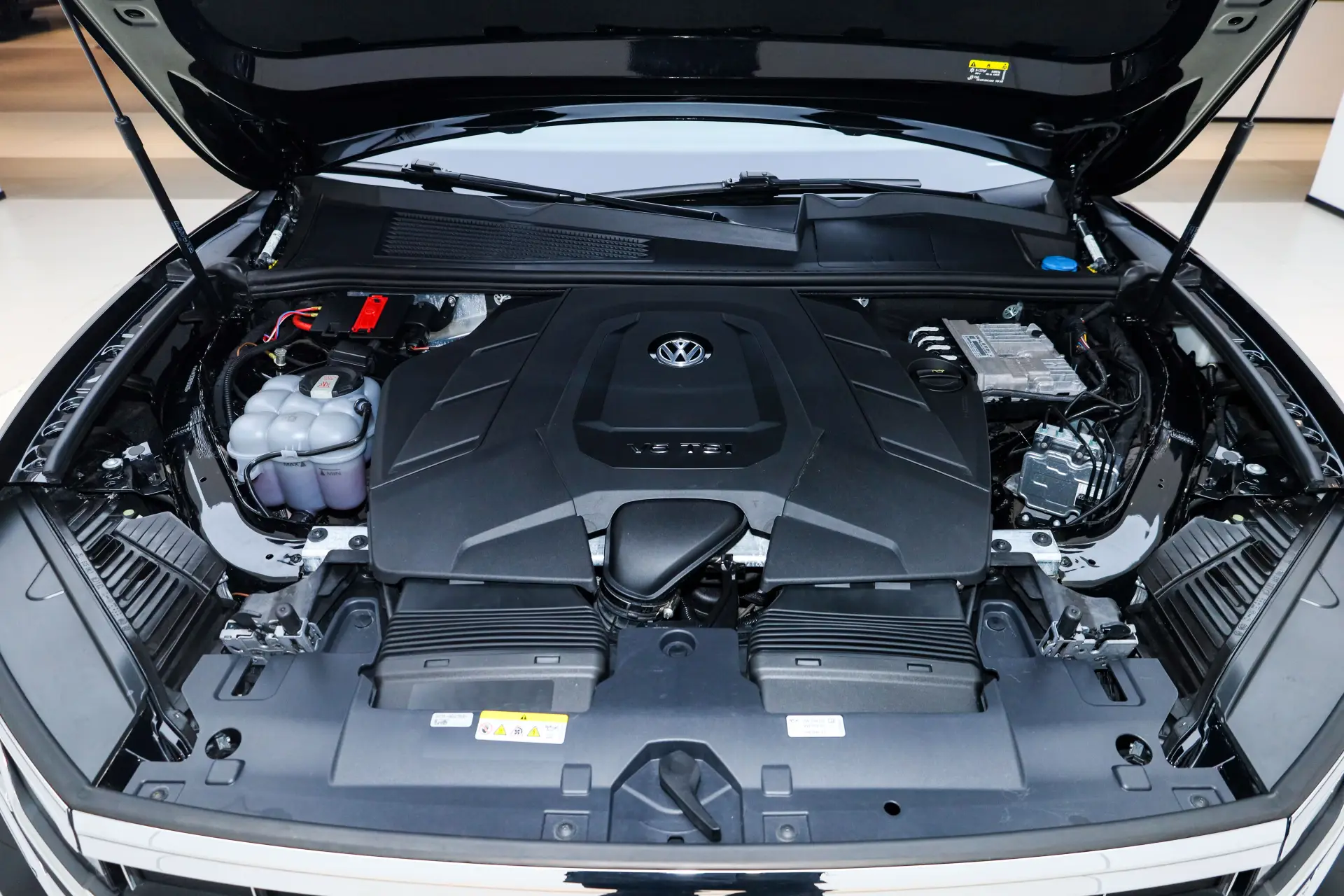 Volkswagen Touareg, 2024 11
