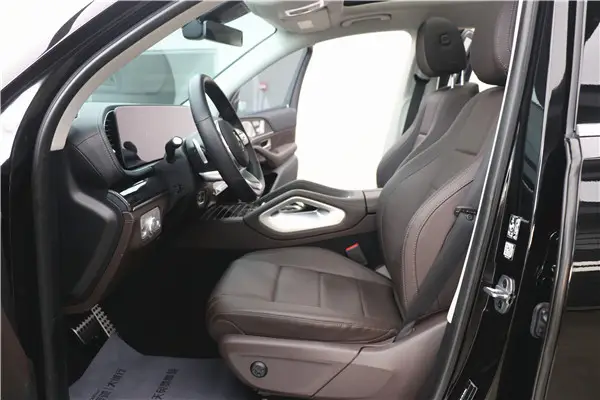 Mercedes-Benz GLS 450 4MATIC, 2023 все фото