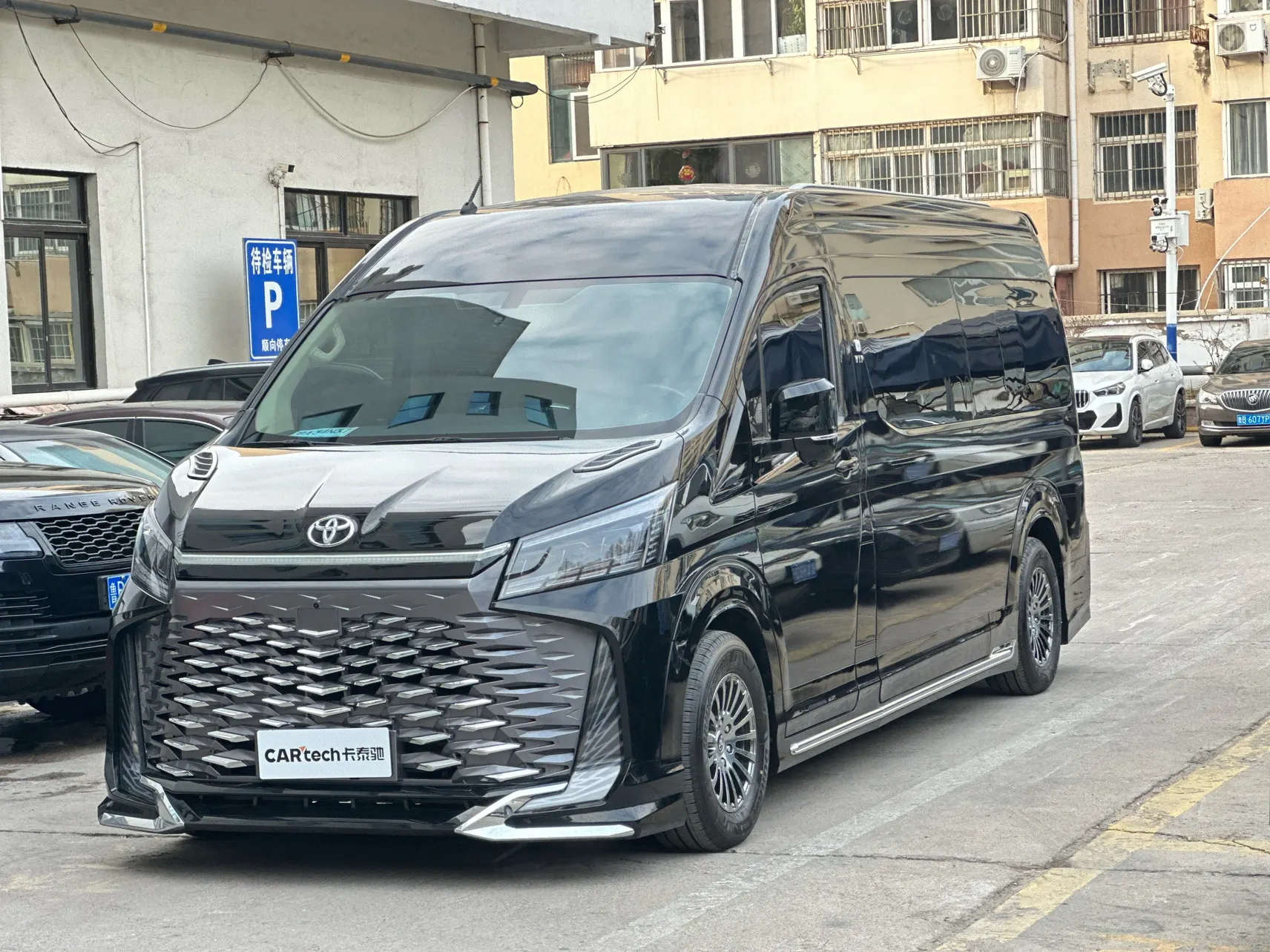 Toyota HiAce
