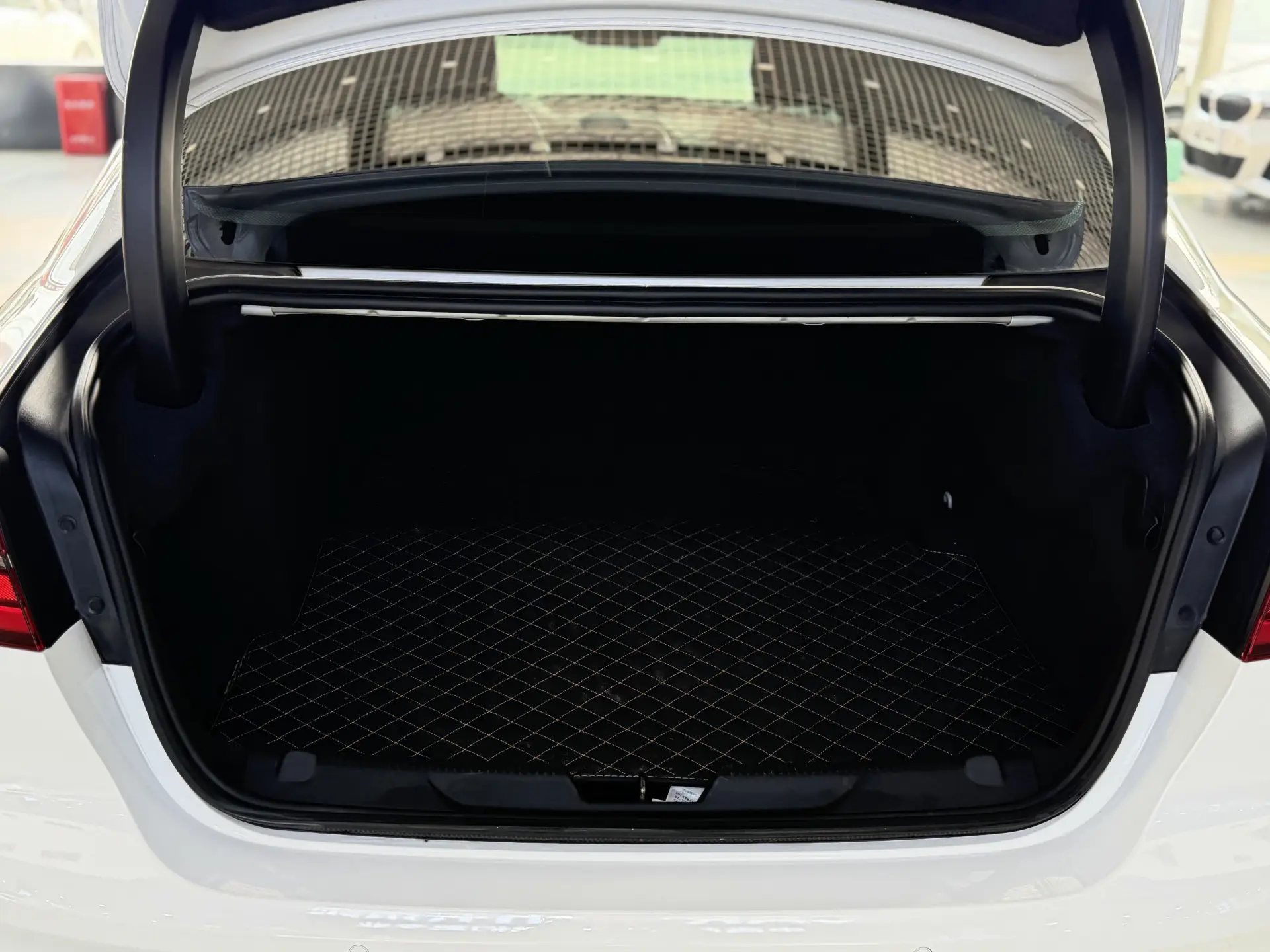 Jaguar XEL, 2022 26