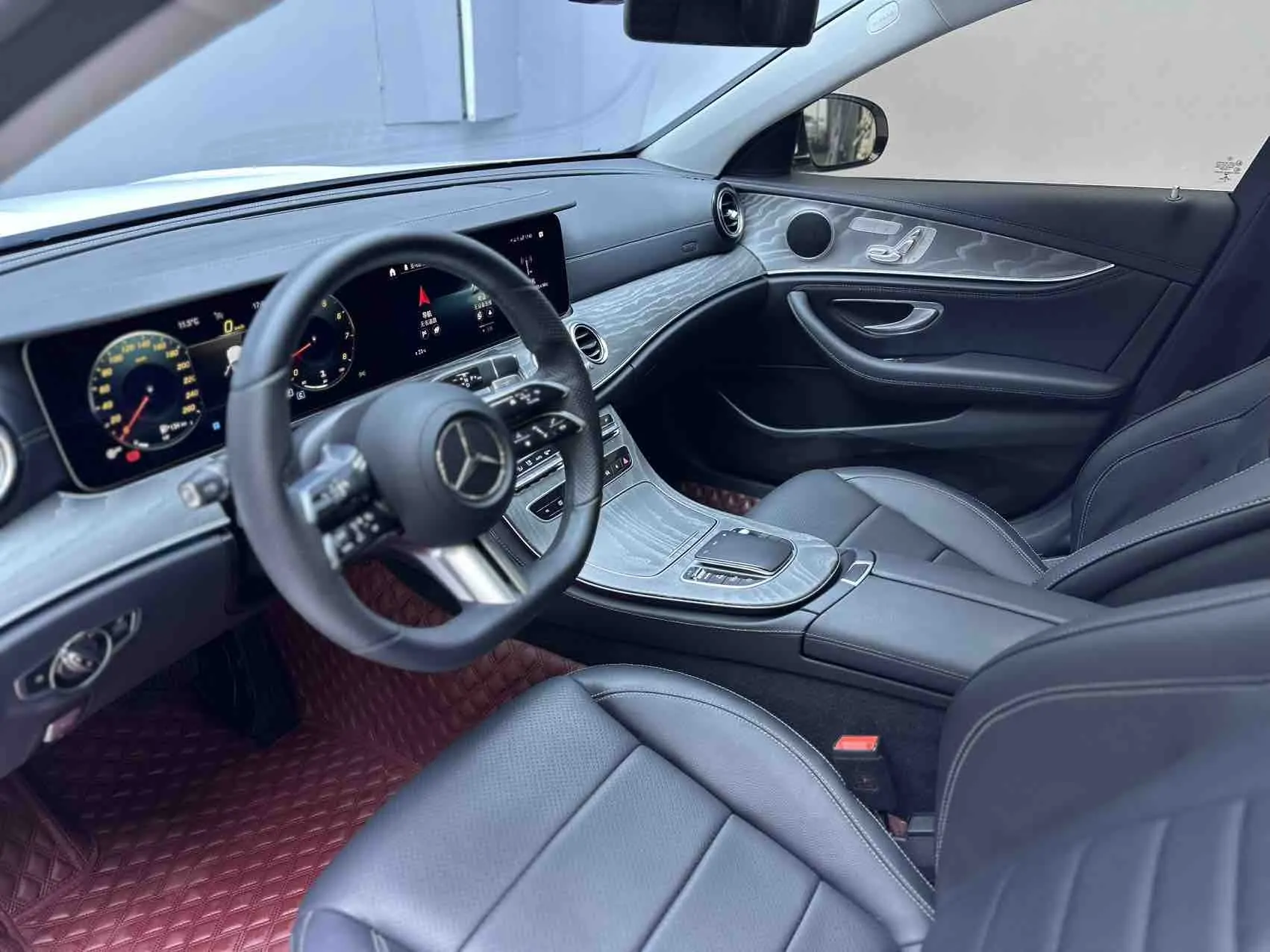 Mercedes-Benz E 300 L, 2023 10