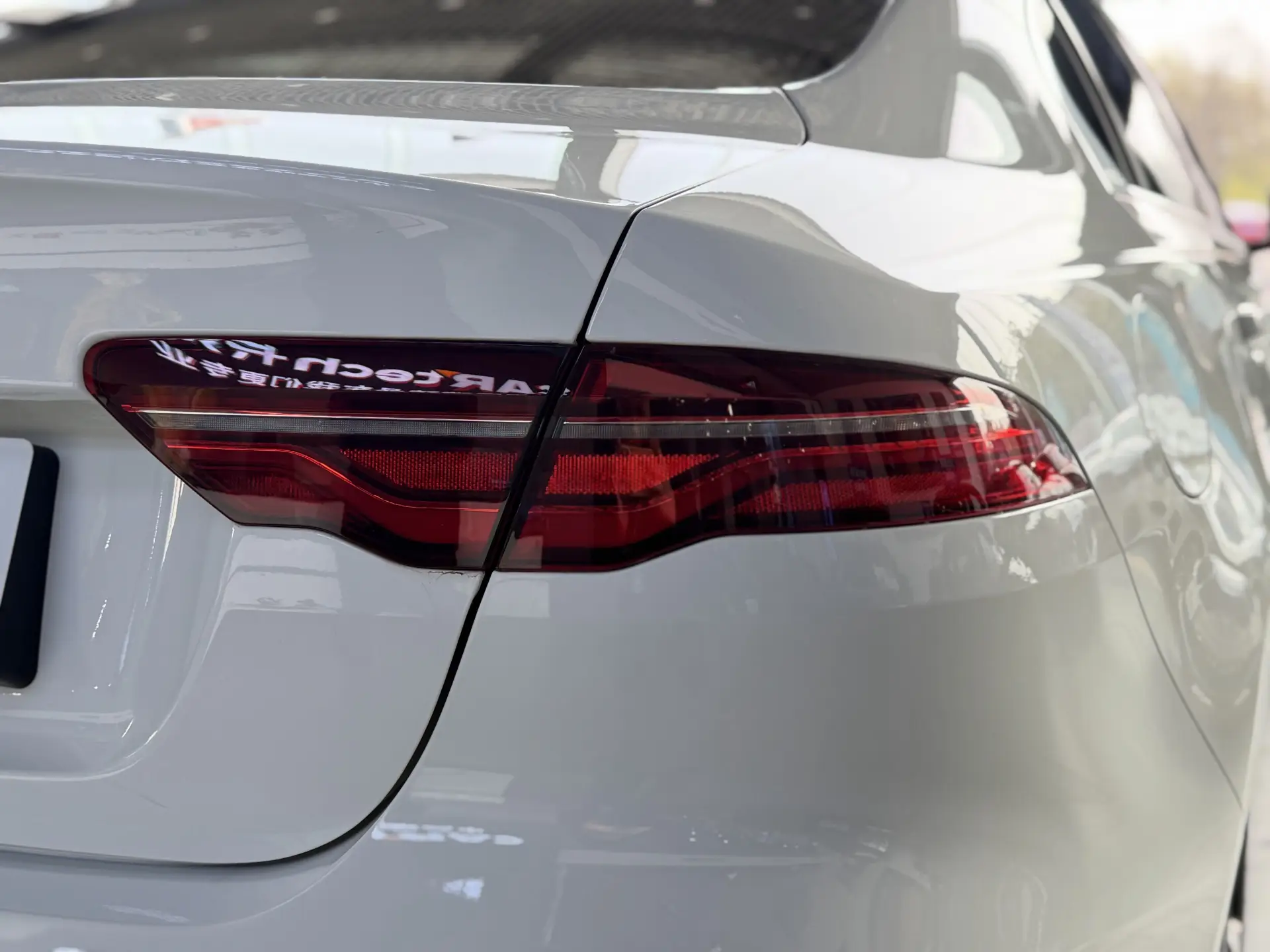 Jaguar XEL, 2022 11