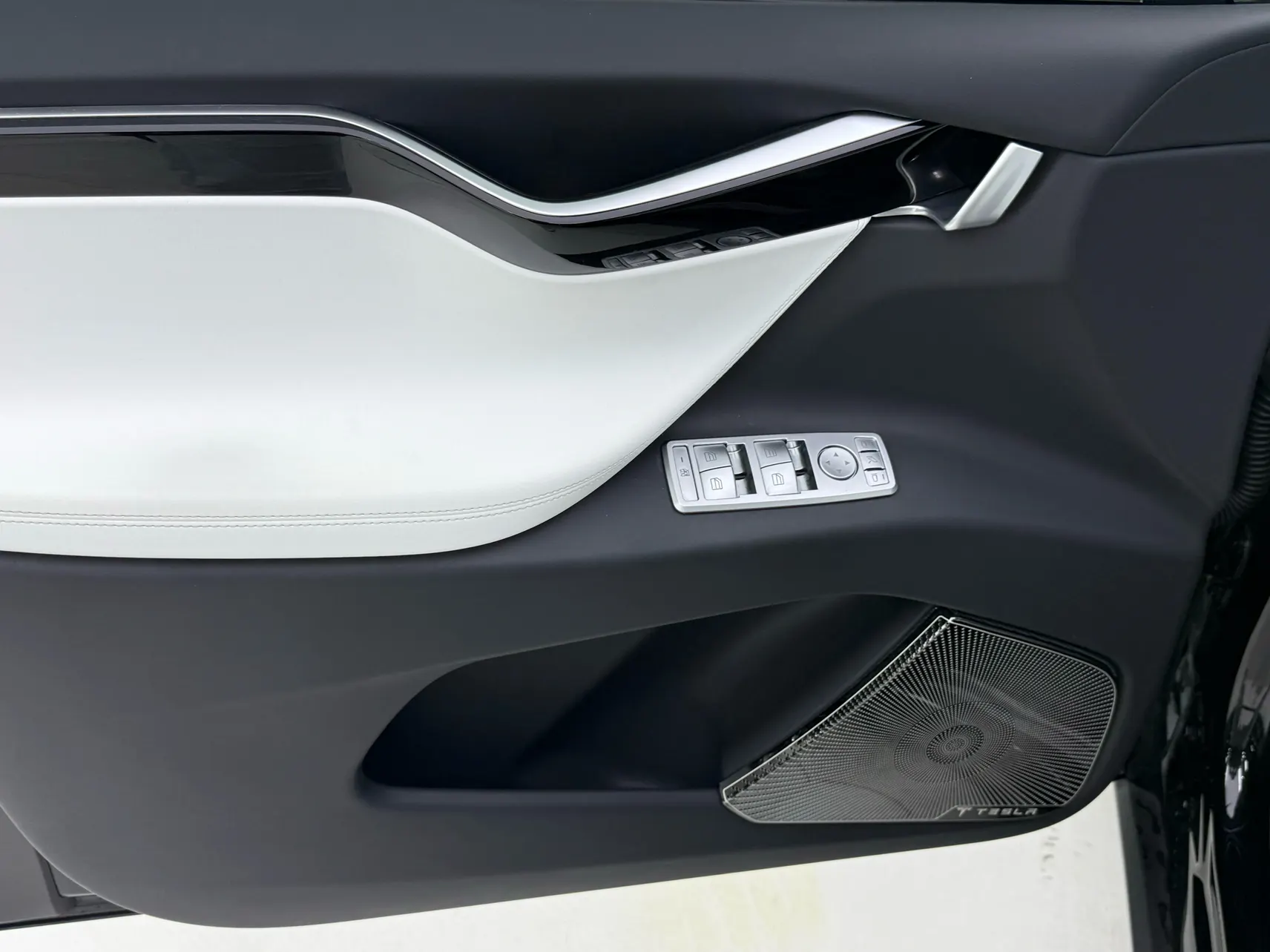 Tesla Model X, 2018 17