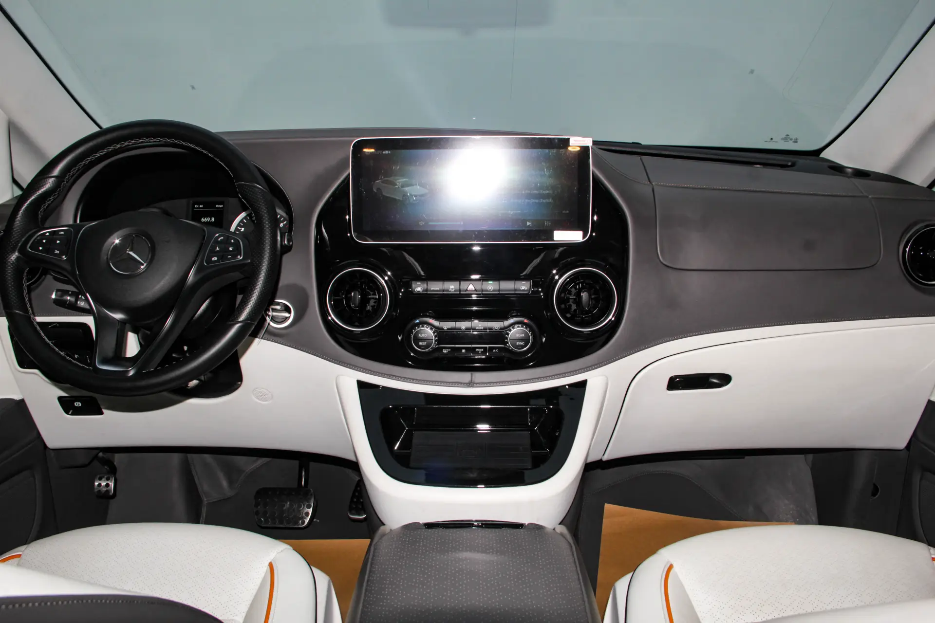 Mercedes-Benz Vito, 2024 13