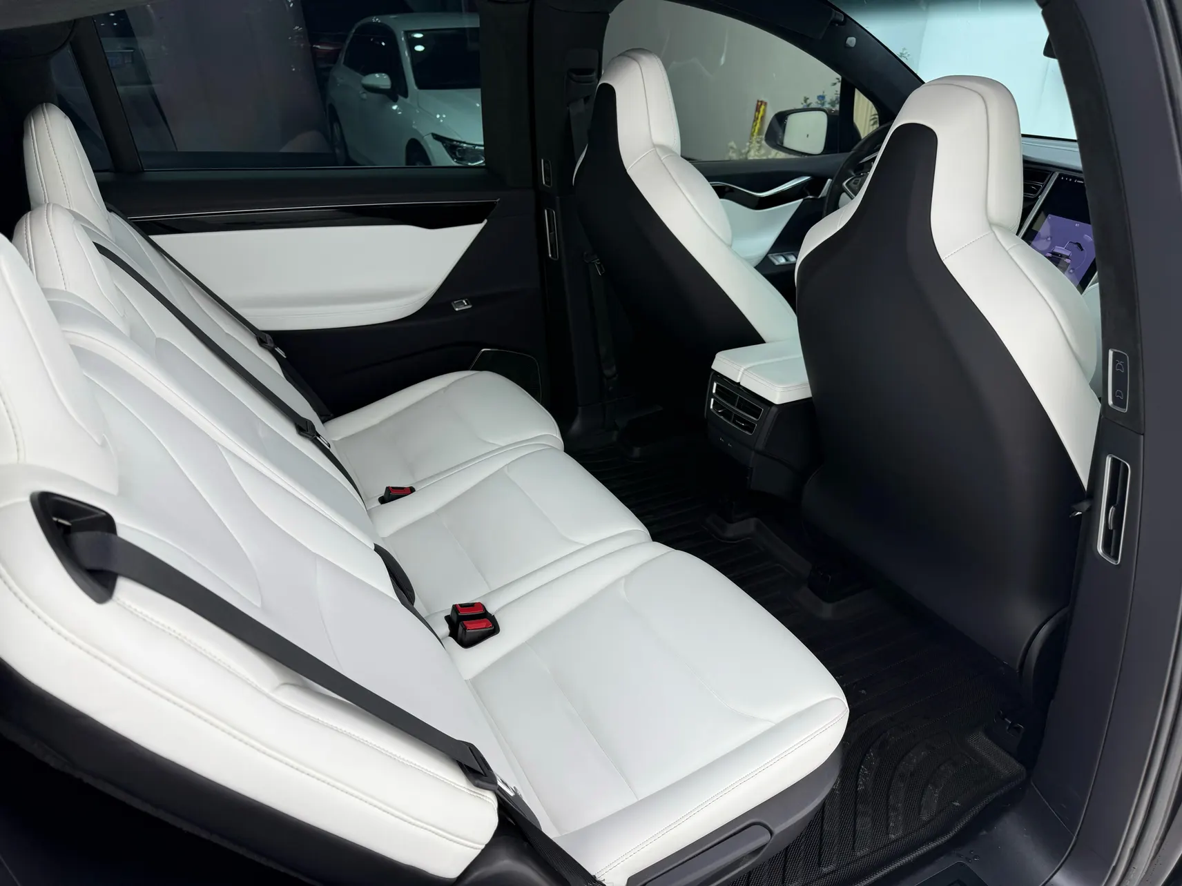 Tesla Model X, 2018 27