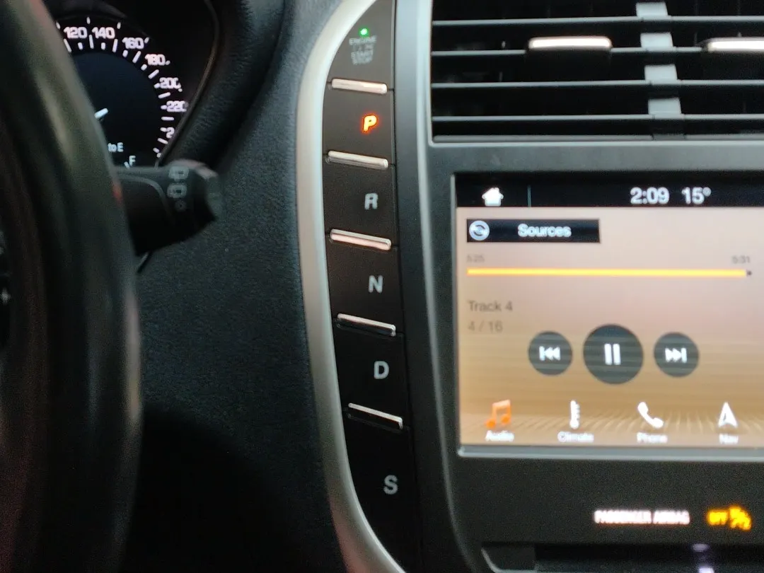 Lincoln MKC, 2019 12