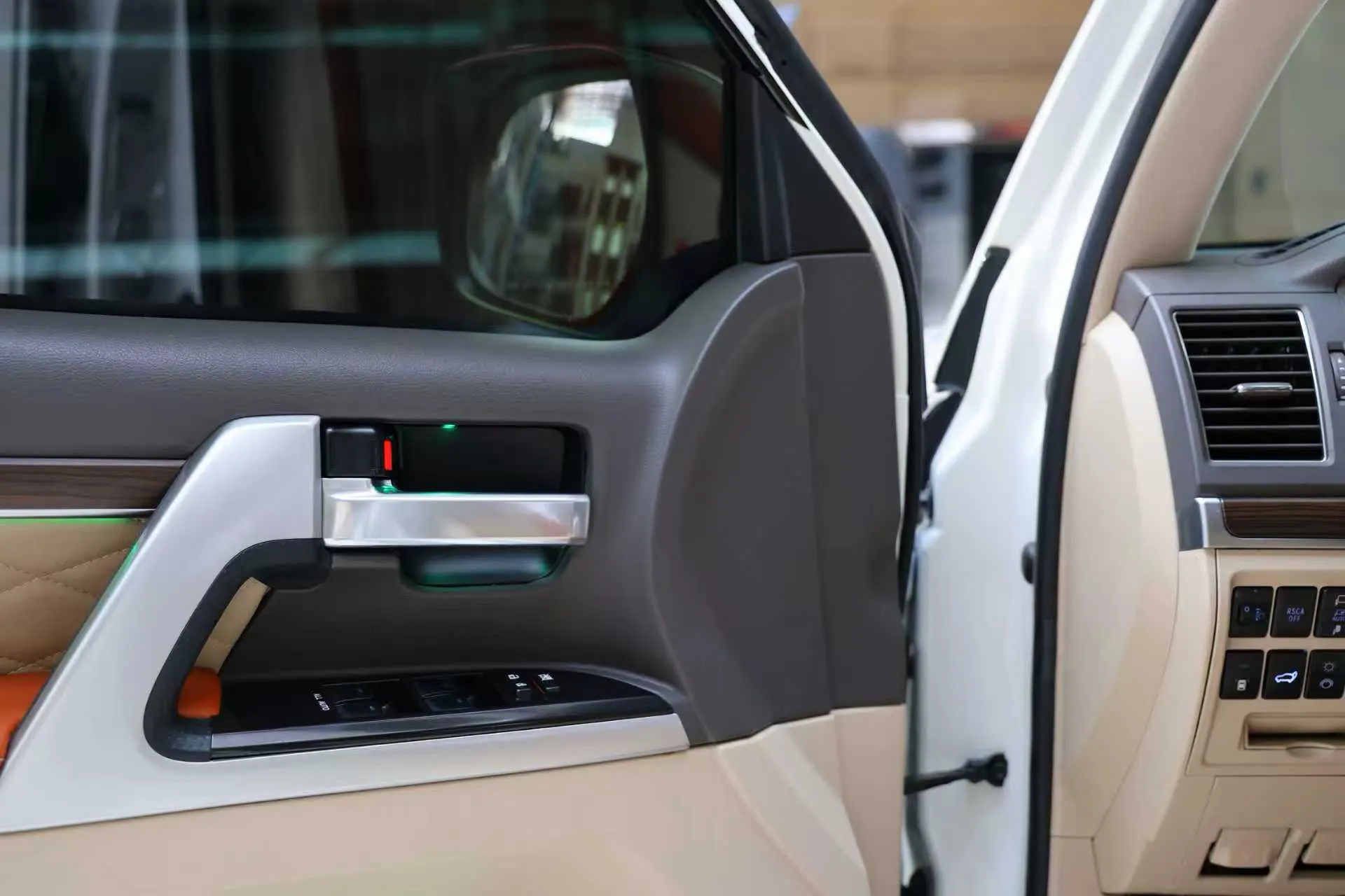 Toyota Land Cruiser, 2019 10