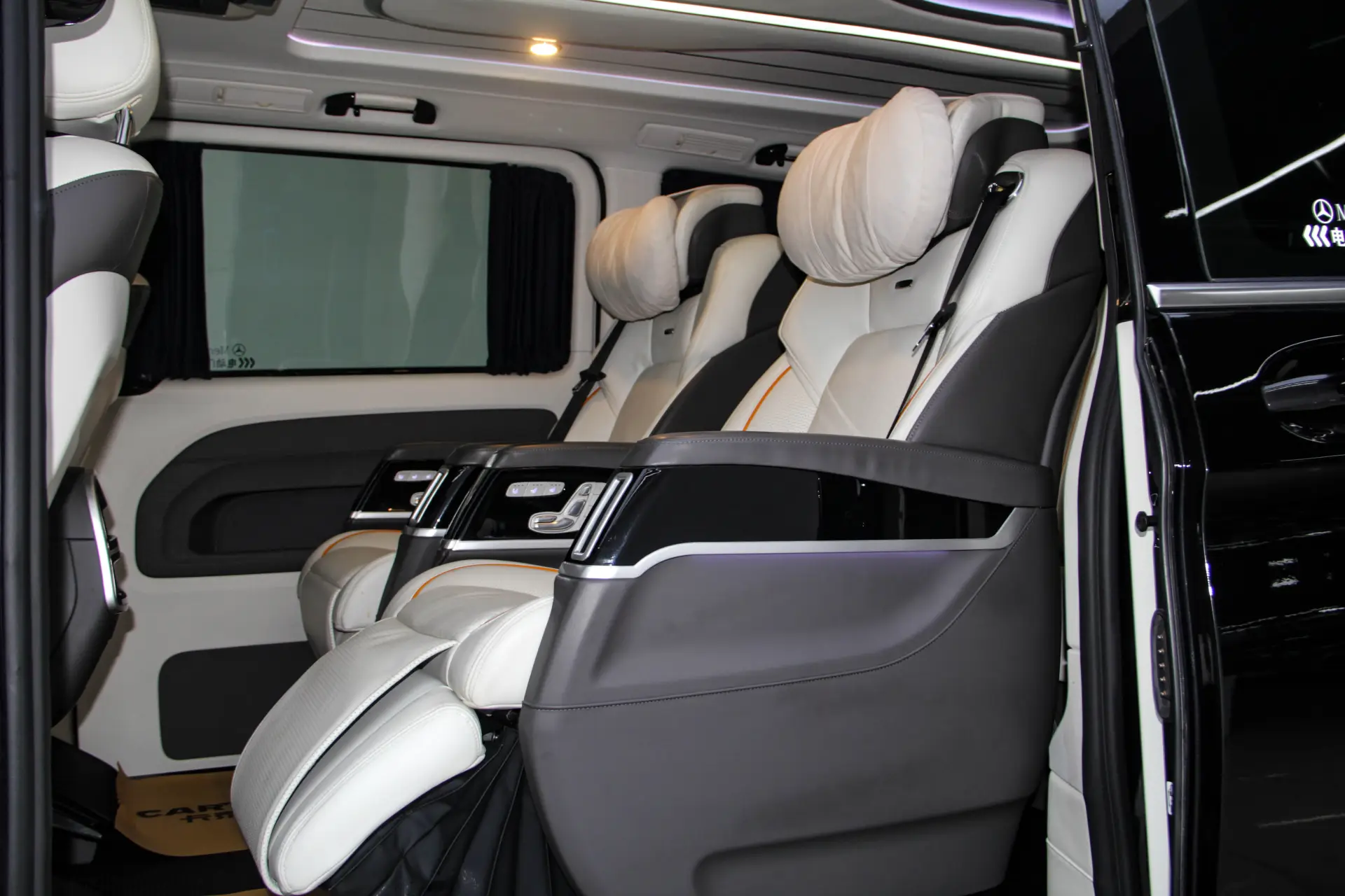 Mercedes-Benz Vito, 2024 27