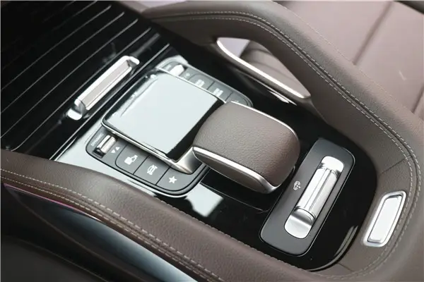 Mercedes-Benz GLS 450 4MATIC, 2023 13