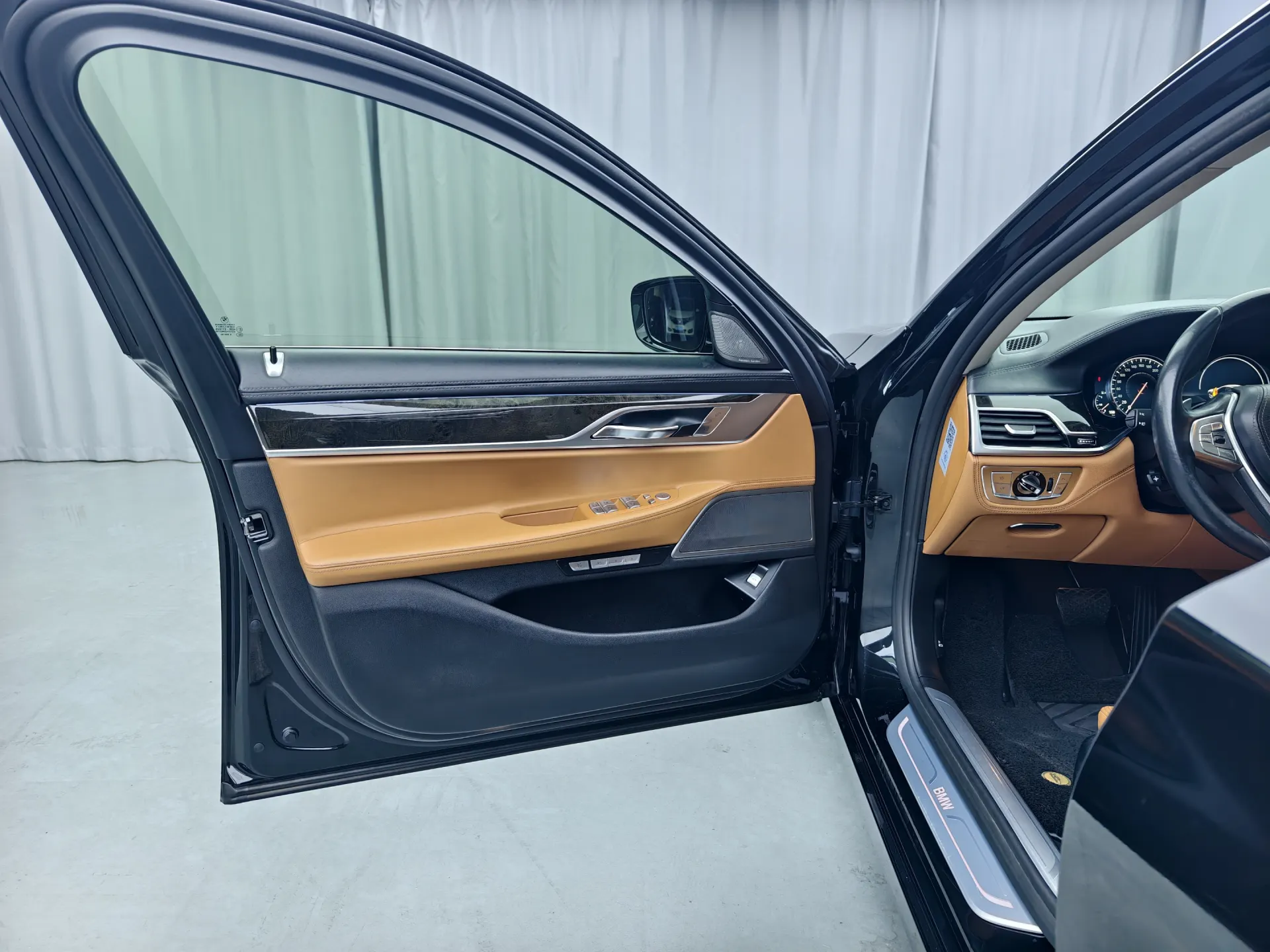 BMW 740Li, 2016 10