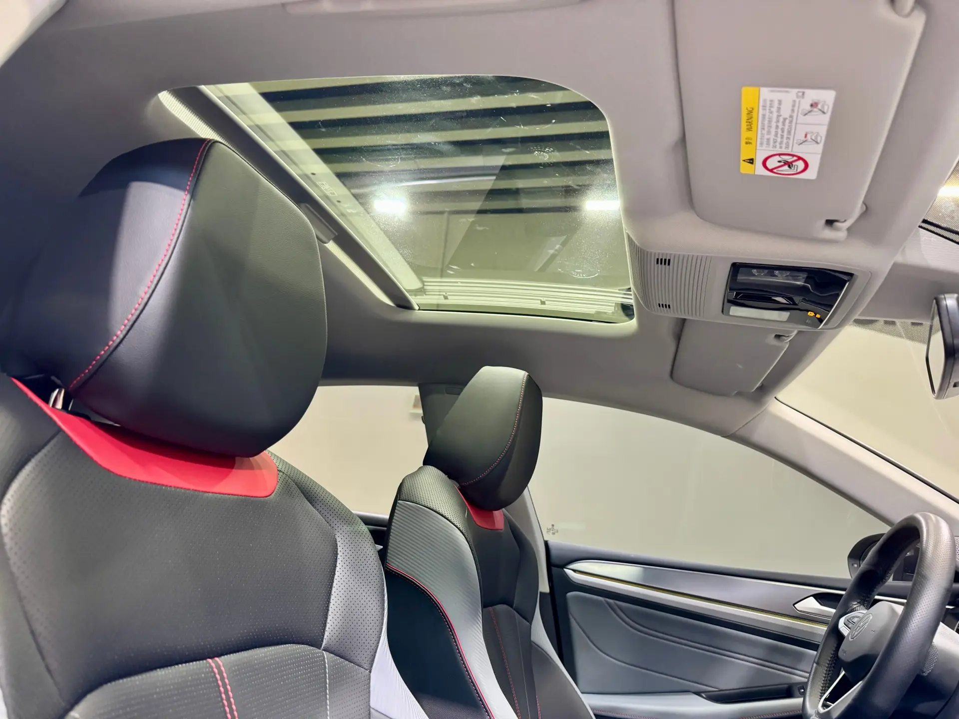 Volkswagen Lamando, 2025 28