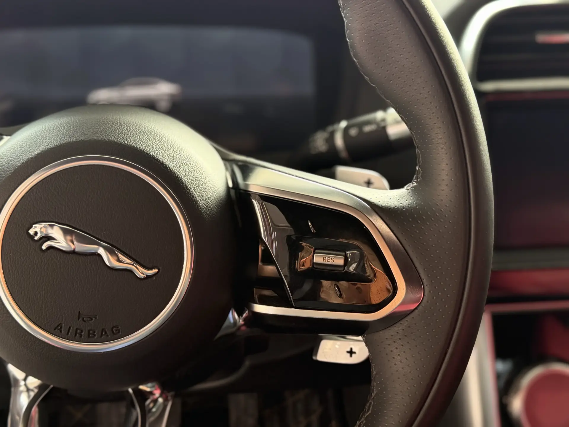 Jaguar XEL, 2022 18